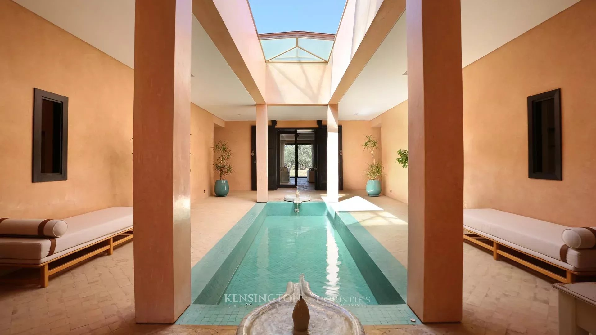 12 Bedroom Villa/Townhouse's Image 15