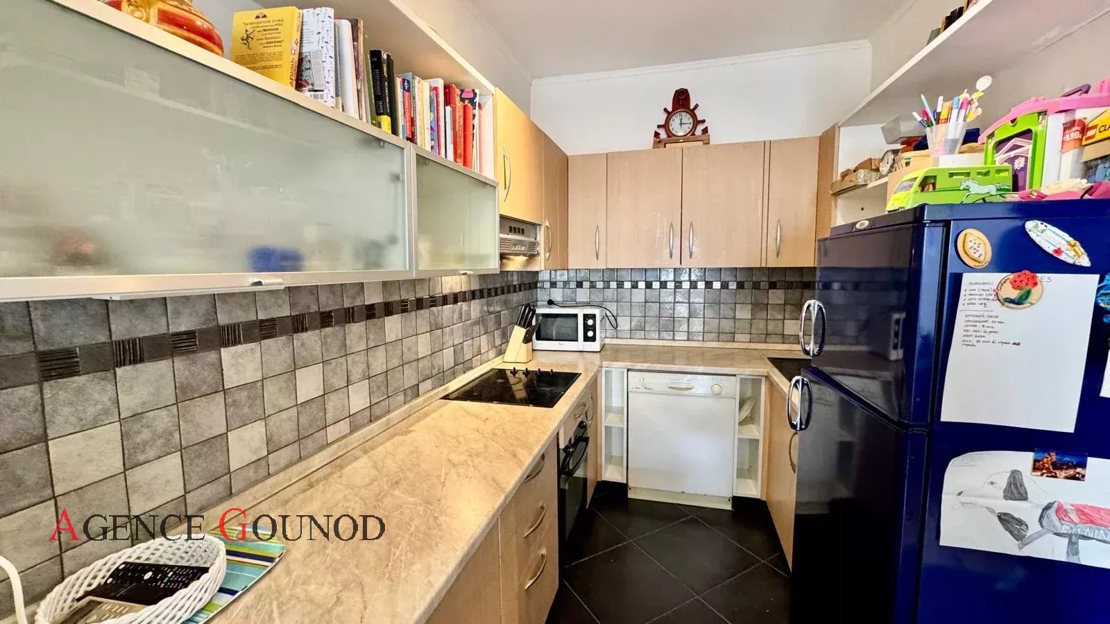 Apartment  - 2 rooms  - 54.16 m² -  €273,000 - For sale