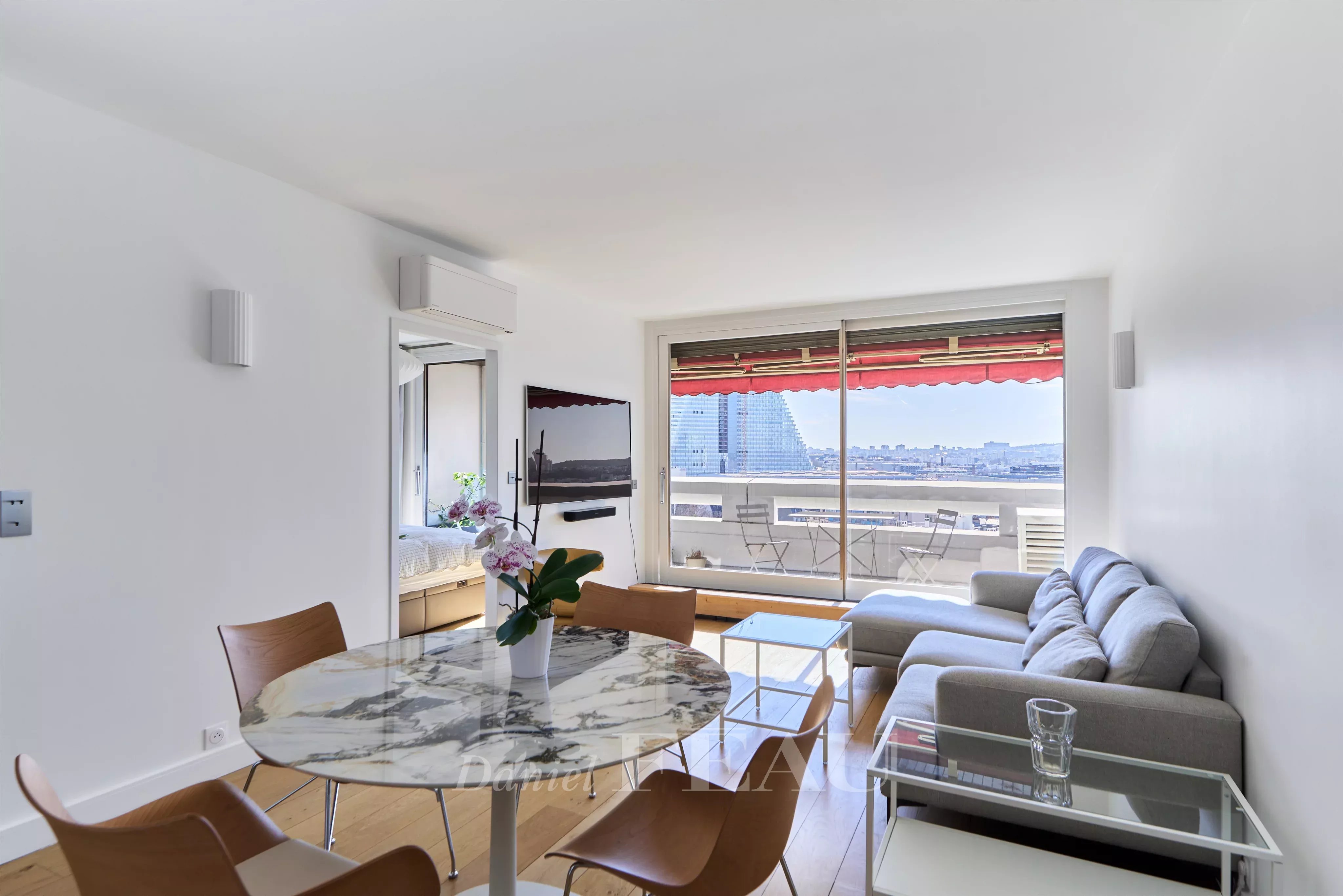 Sale Apartment Paris 15th