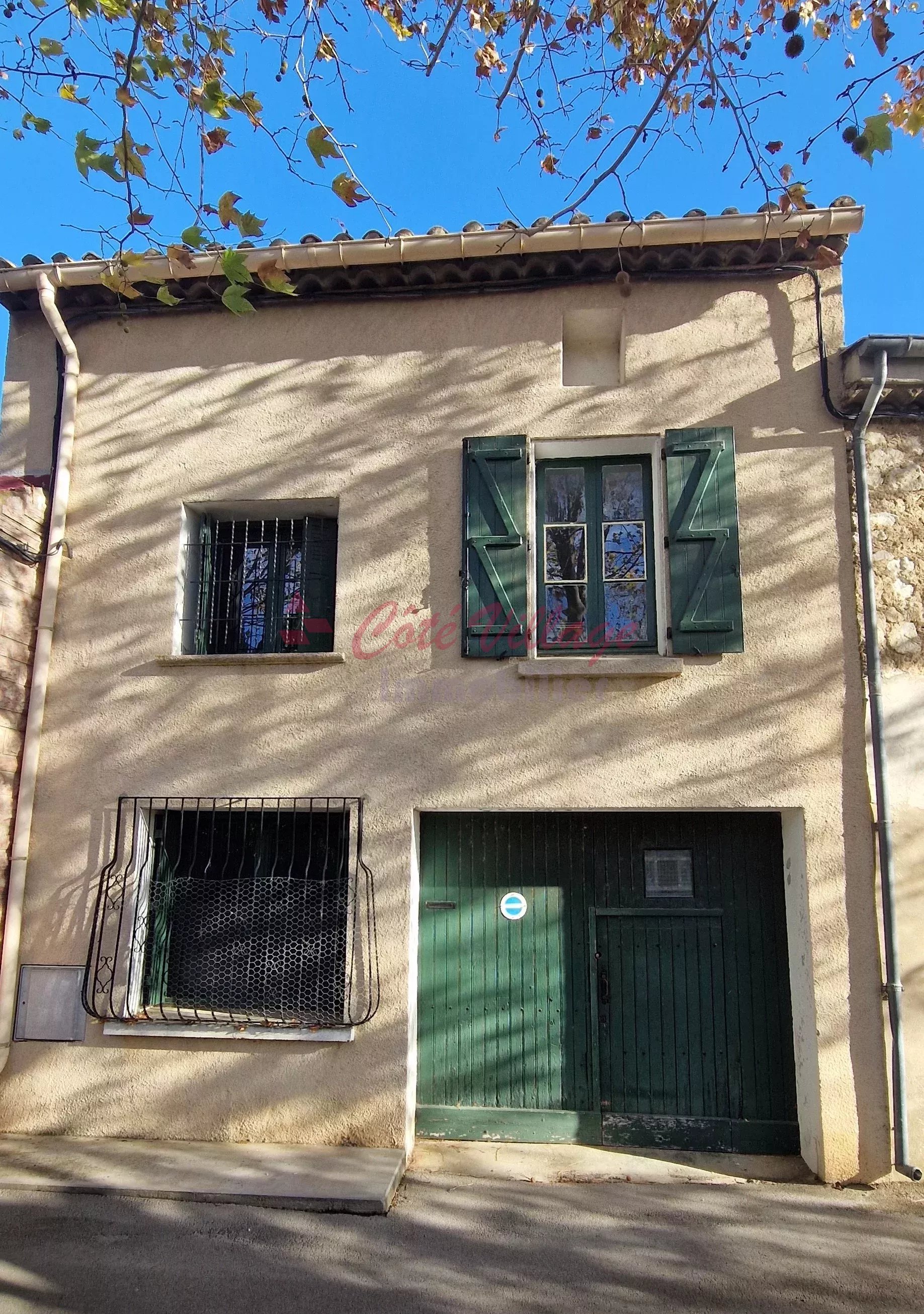 COURSAN Maison de Village traversante R+2+garage