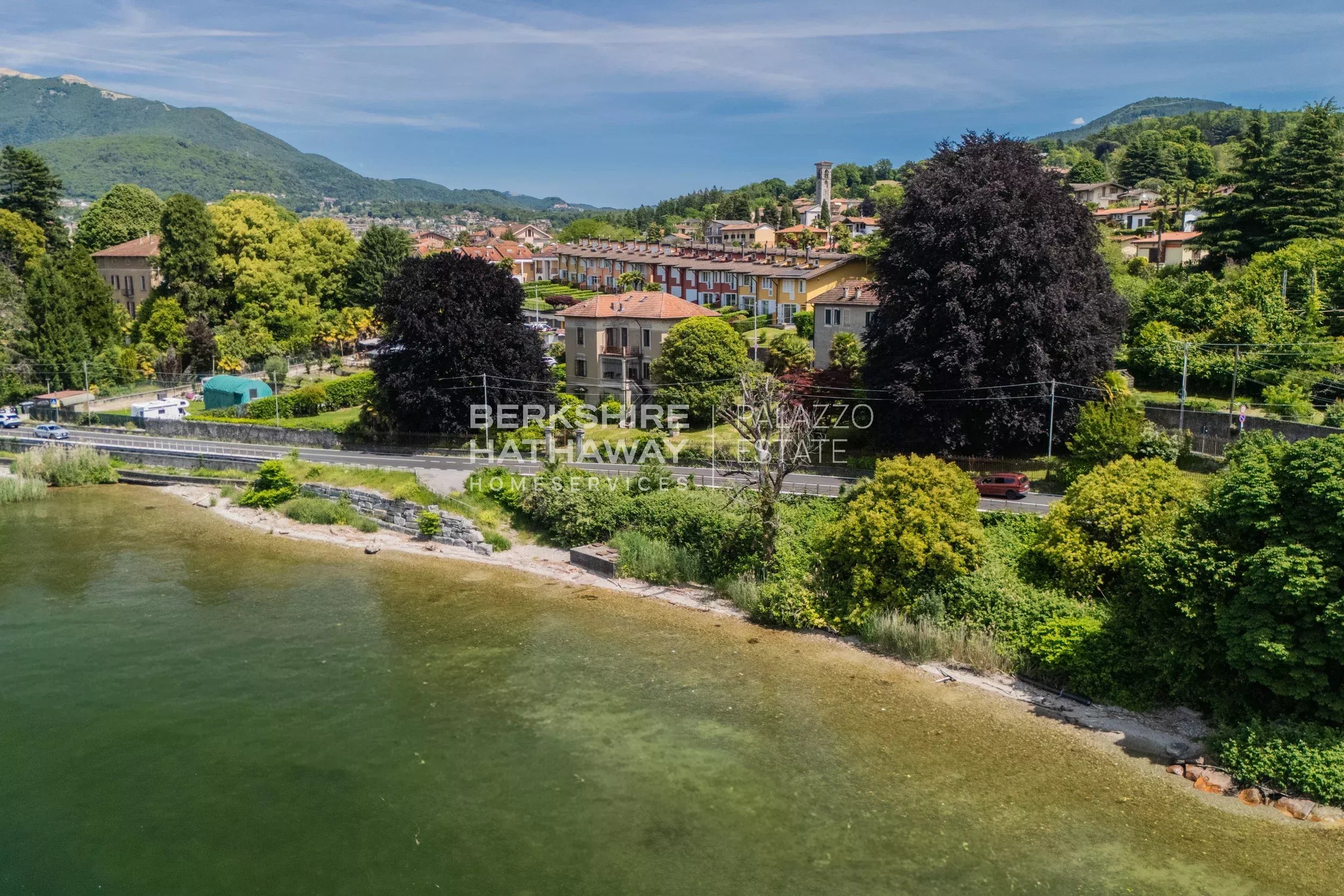 Villa in Germignaga - Image 3