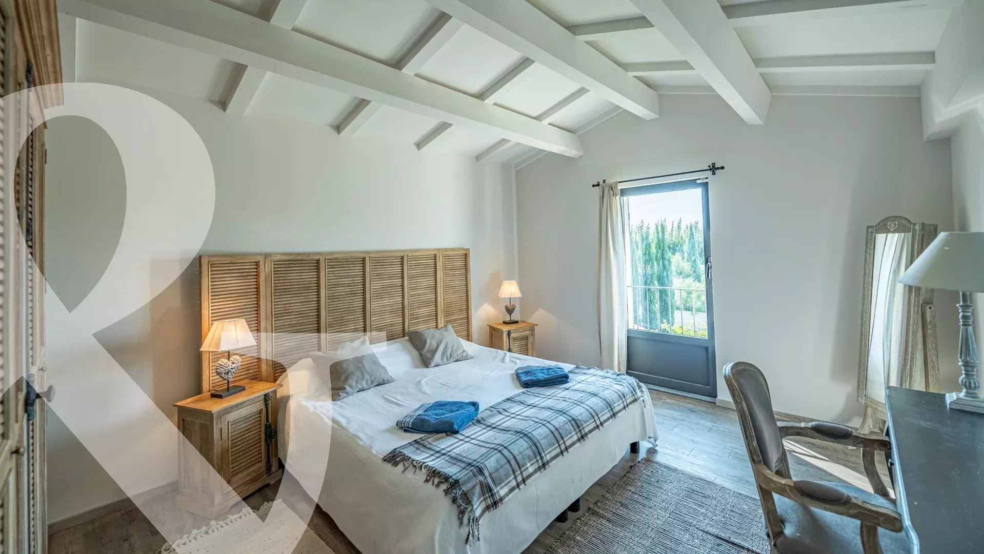 EN CAMPAGNE AU CALME ABSOLU