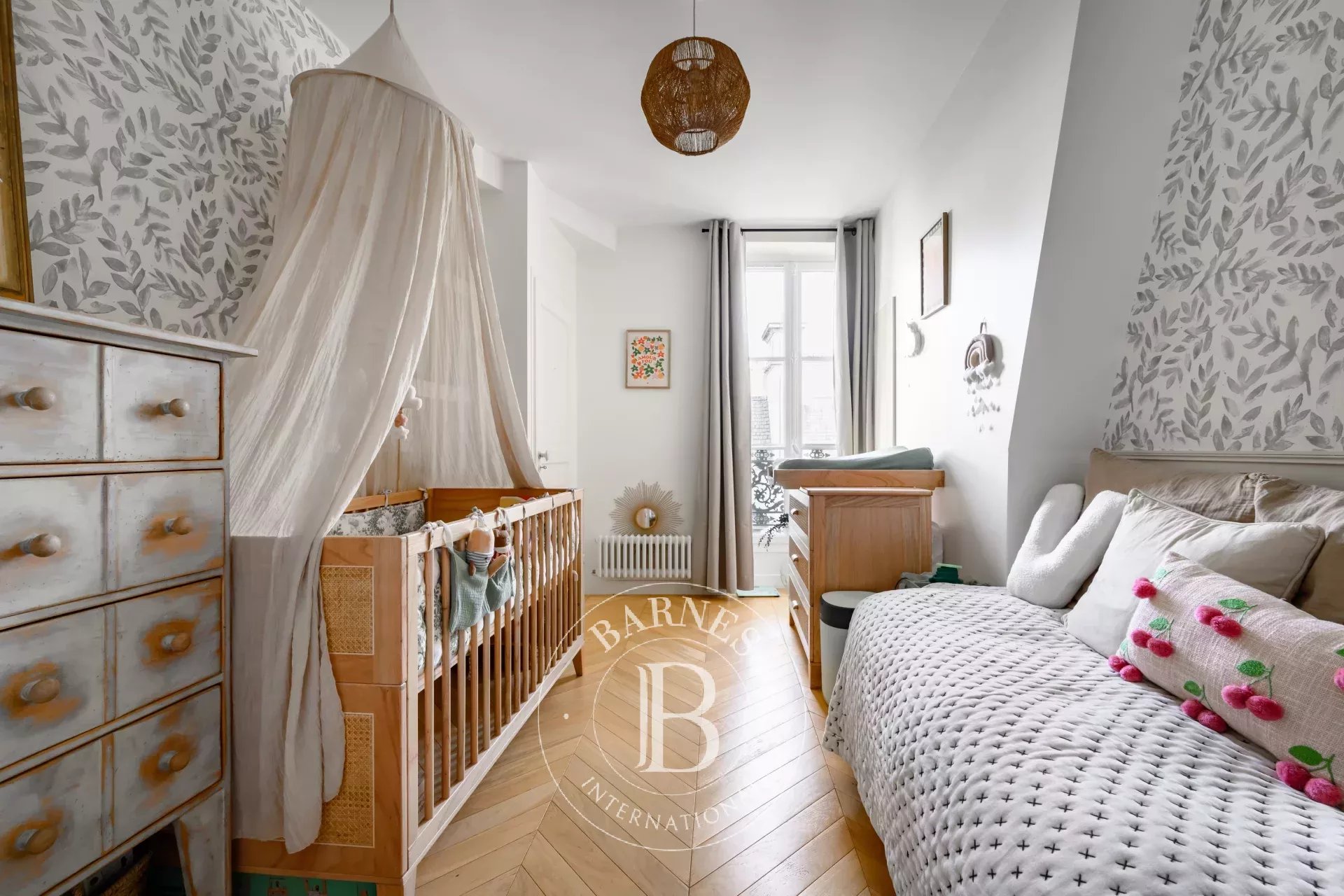 Daire Paris 3ème - picture 13