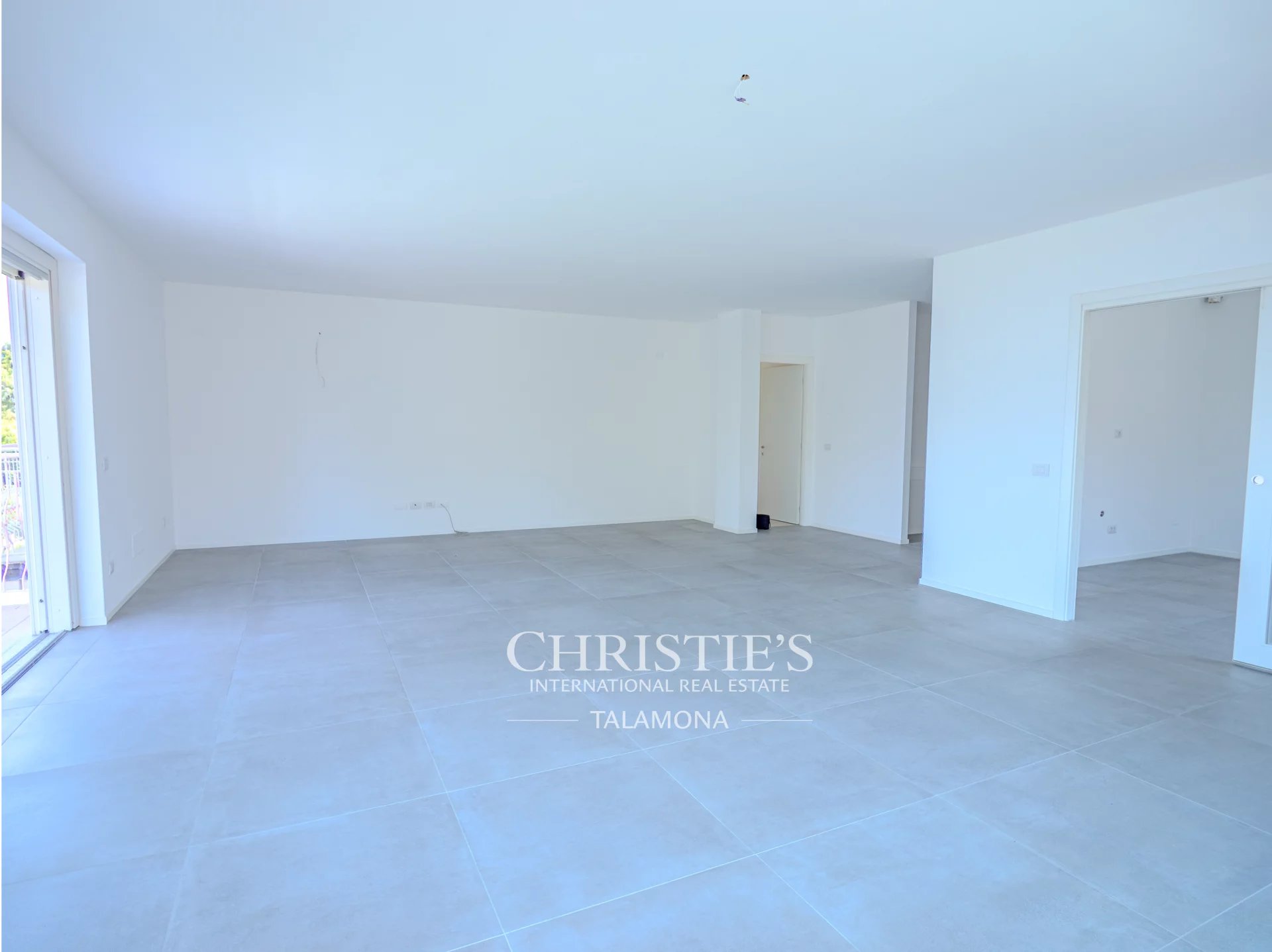 3 Bedroom Apartment/Flat's Image 6