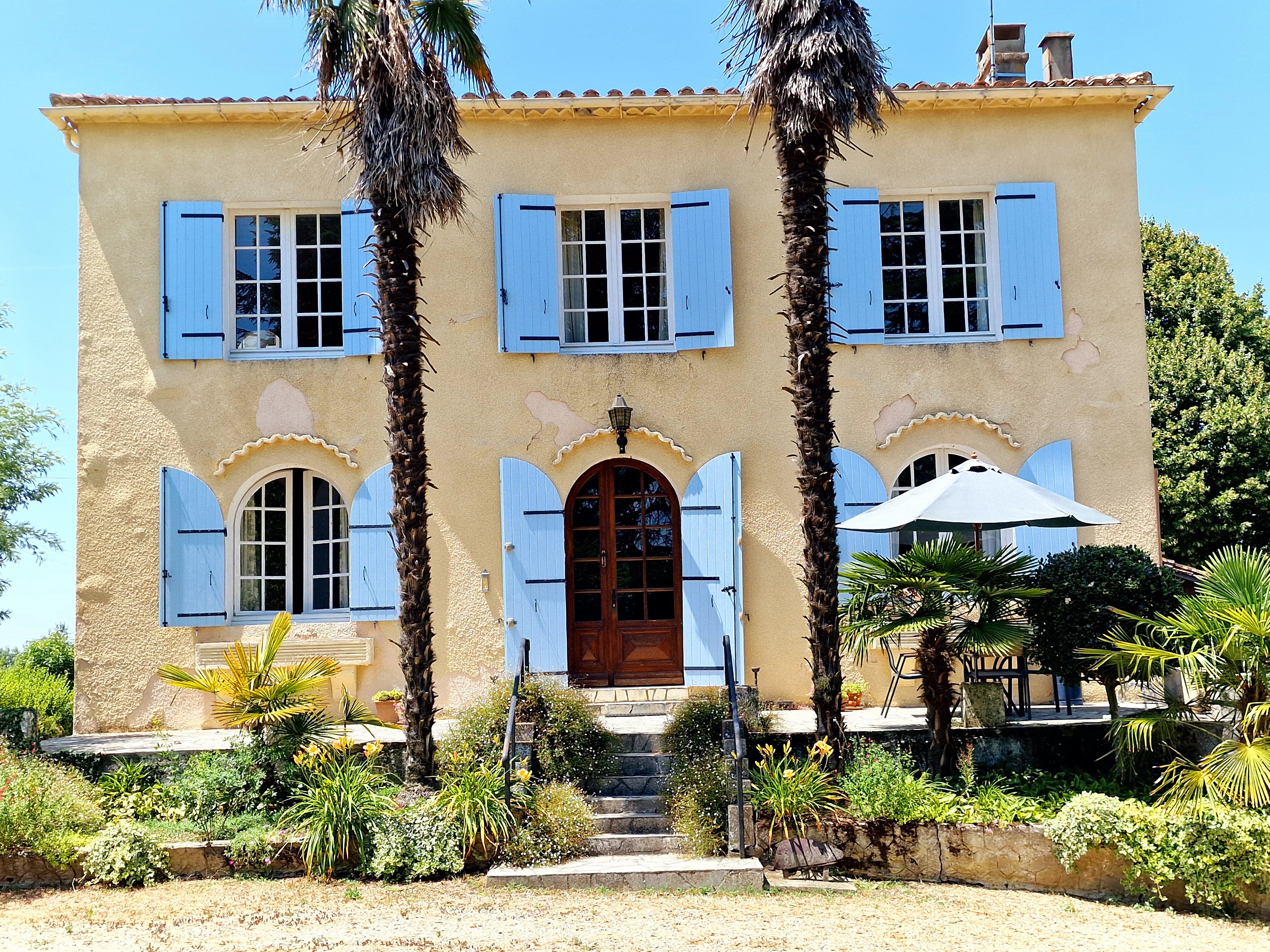 Maison de campagne avec 4 chambres, piscine et 4 hectares, pres de Marmande