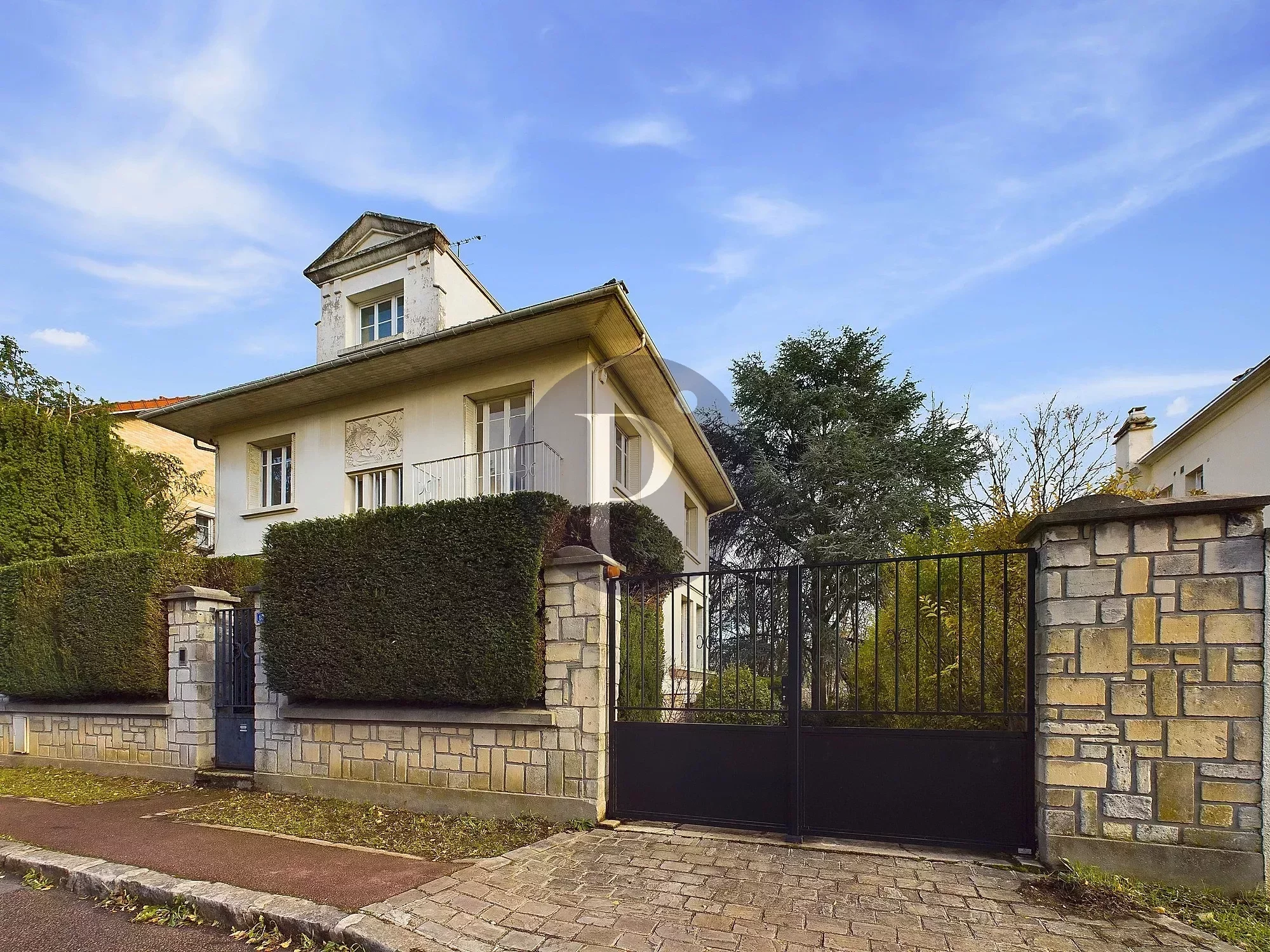 vente-maison-8-pieces-sceaux-85466457