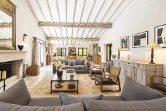 Le Rouret – A charming property in a setting of absolute tranquillity — photo 6 of 7