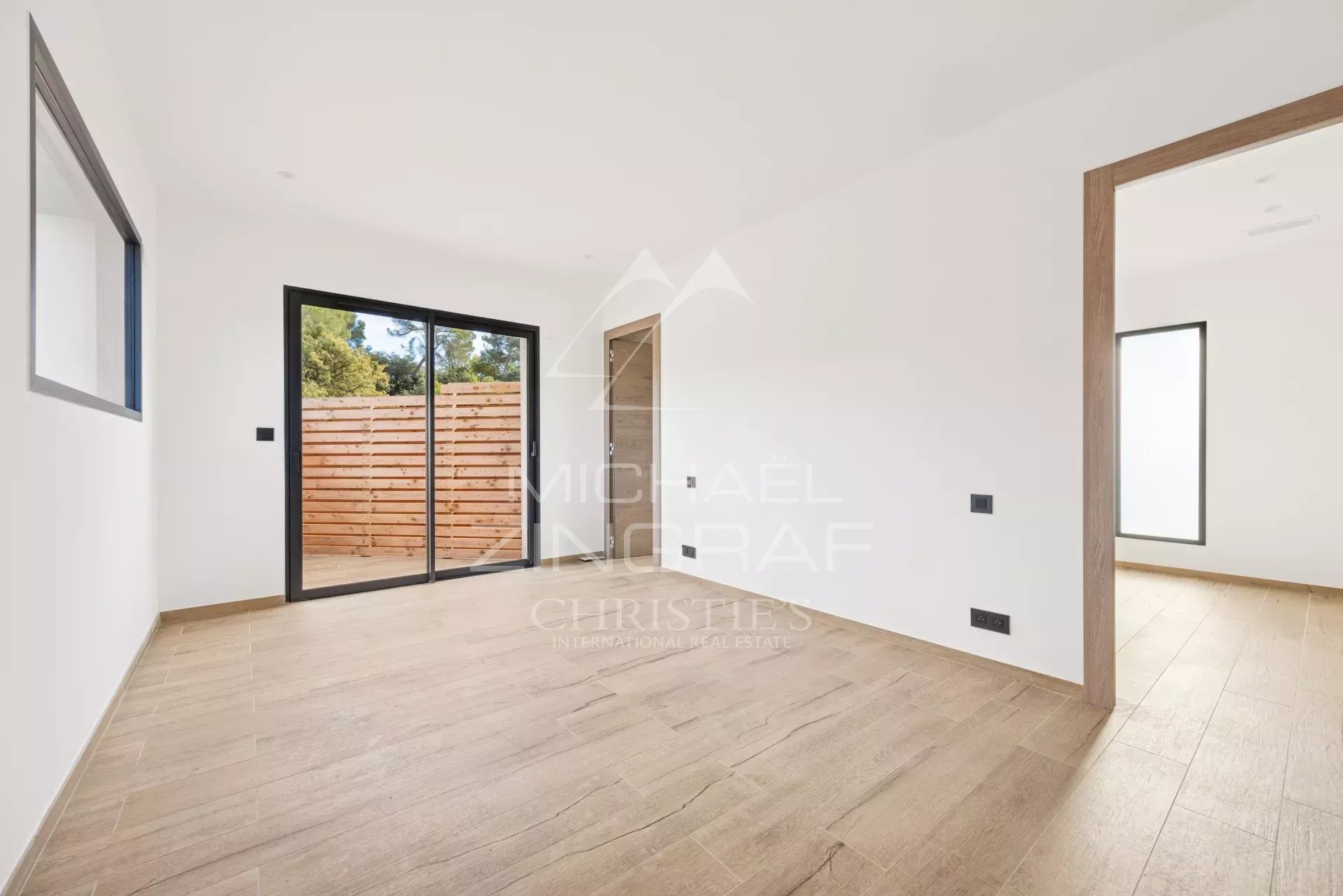 3 Bedroom Villa/Townhouse's Image 5