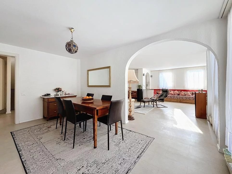 Villa avec grand terrain et calme absolu