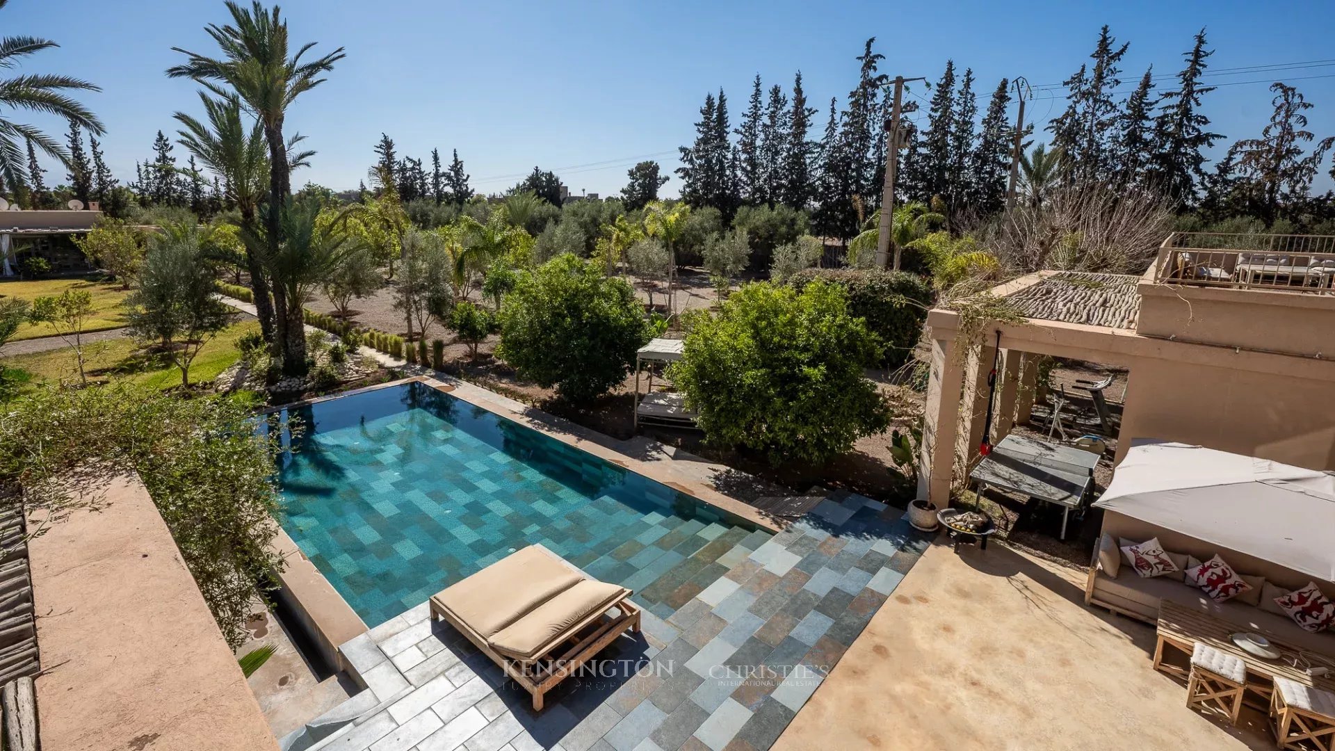 5 Bedroom Villa/Townhouse's Image 24