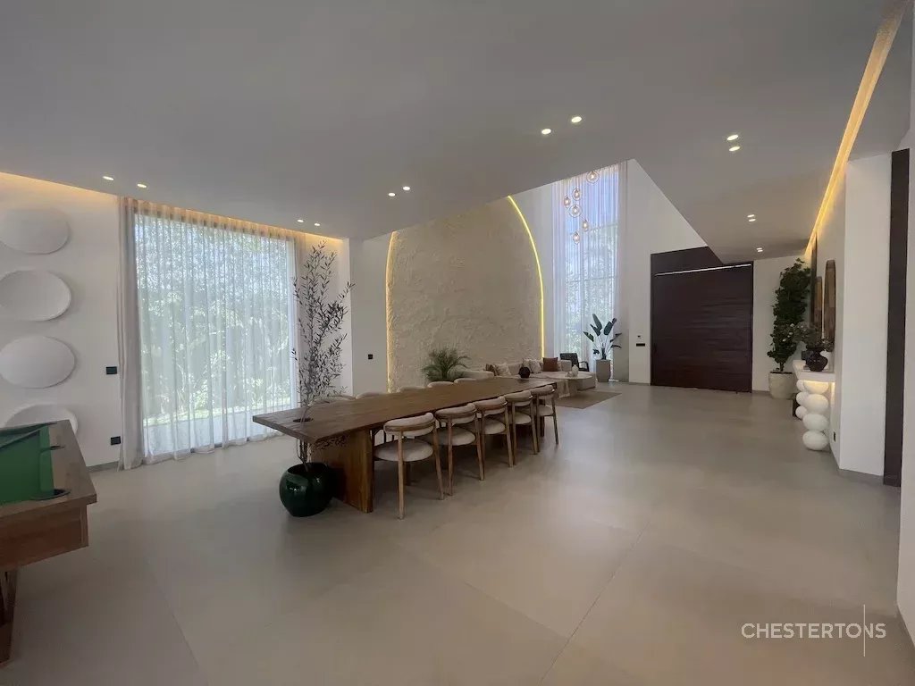  Image of Villa - 5 Bedrooms for Sale in Marrakech-Ménara-Marrakech-Morocco, Image 8