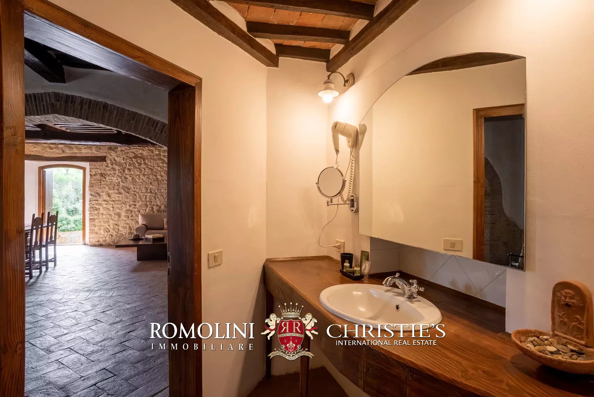 13 Bedroom Villa/Townhouse's Image 67
