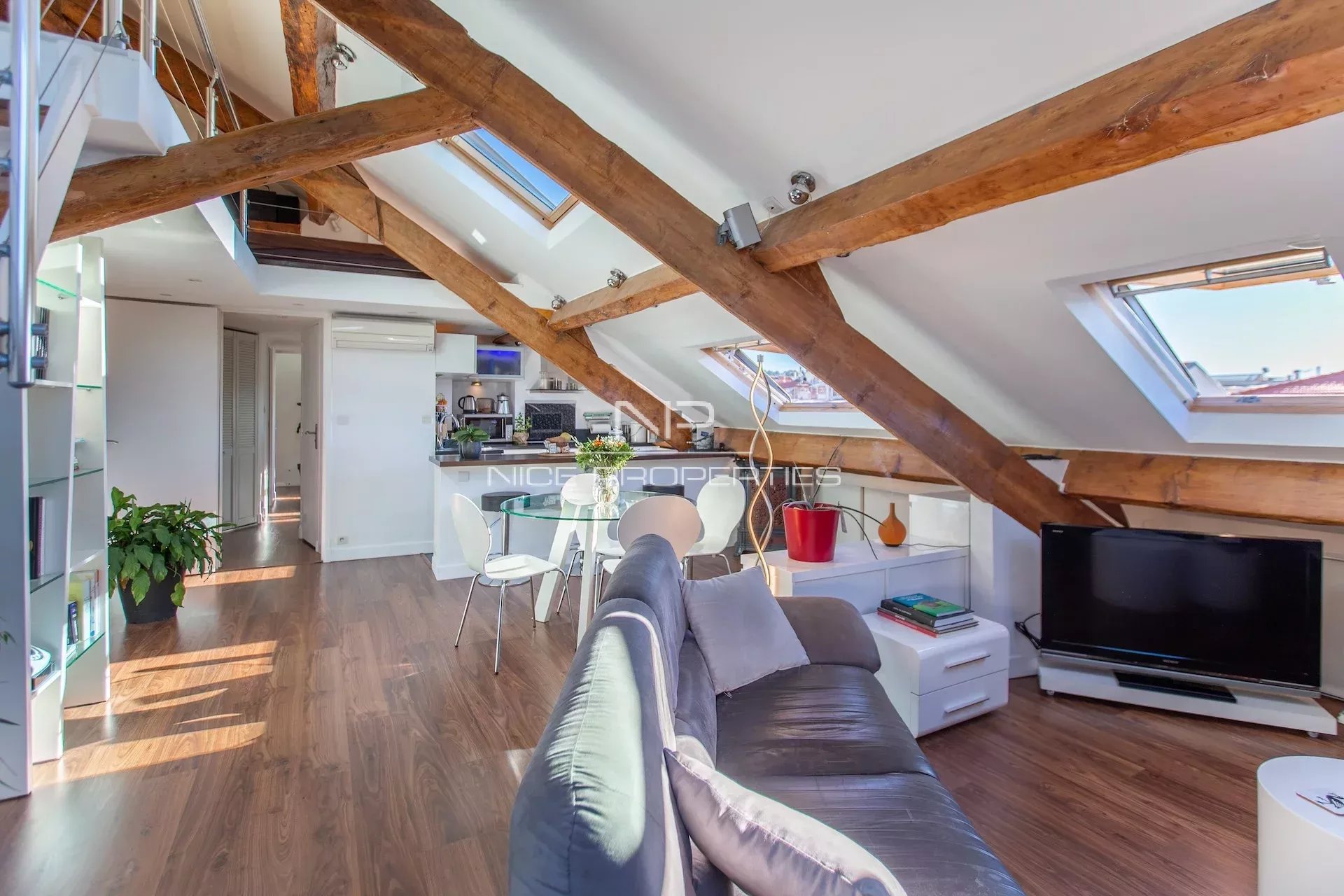 Agence immobilière de NICE PROPERTIES