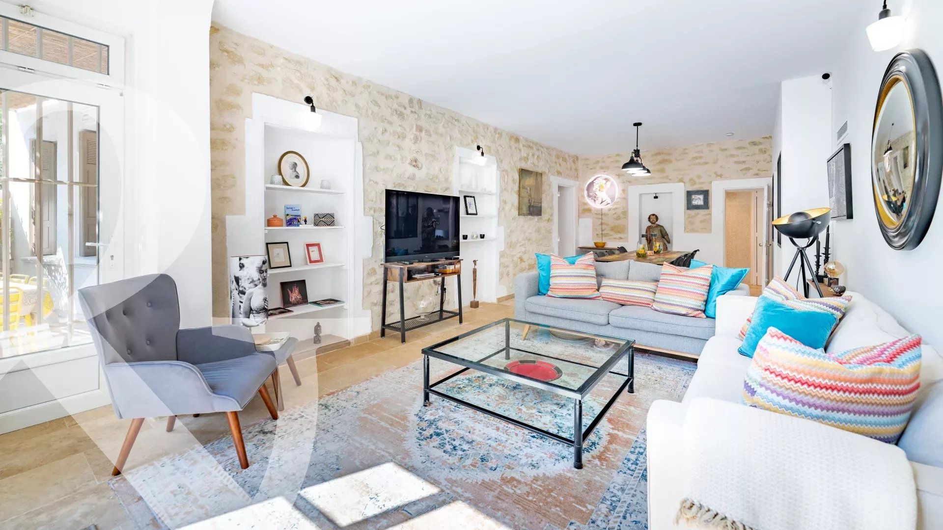 A PIED DU CENTRE VILLE