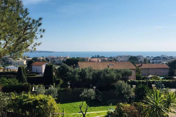 Golfe-Juan - Beautiful sea view houses — photo 2