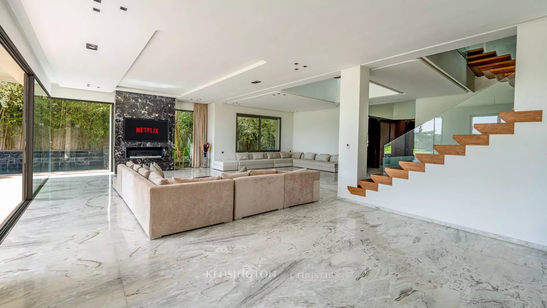 5 Bedroom Villa/Townhouse's Image 13