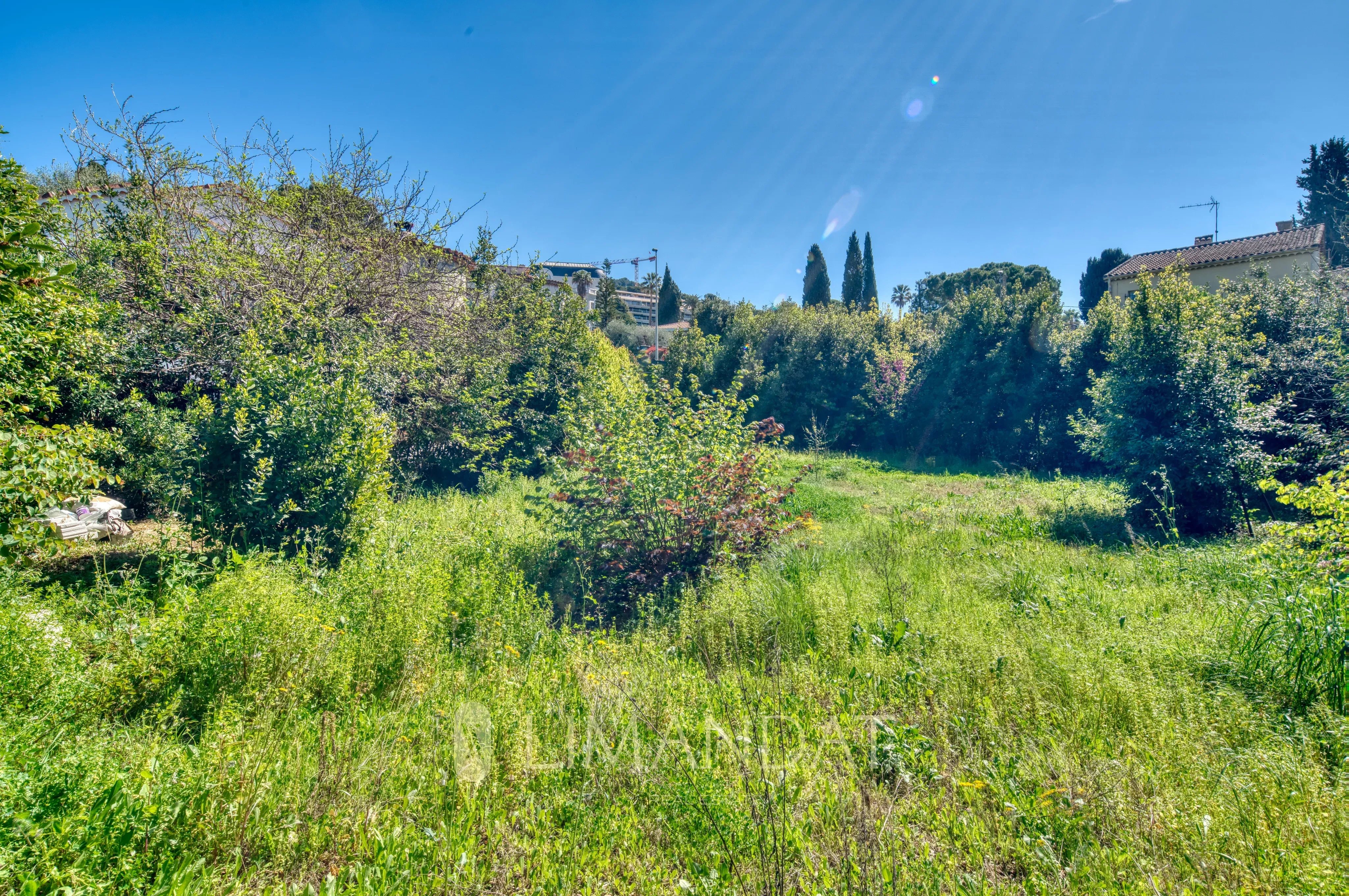 CANNES OXFORD - CHARMING VILLA + LAND CONSTRUCTIBLE