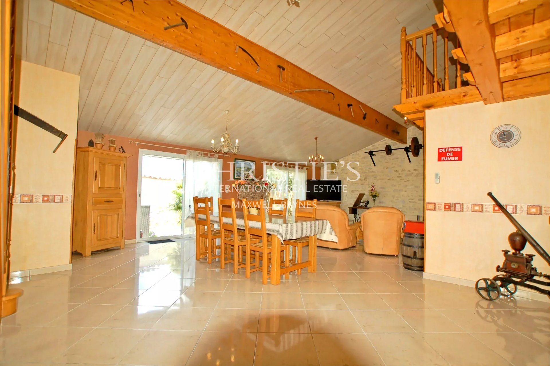 13 Bedroom Villa/Townhouse's Image 9