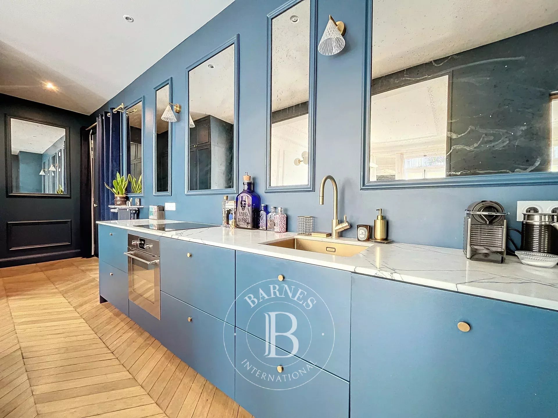 Daire Paris 10ème - picture 9