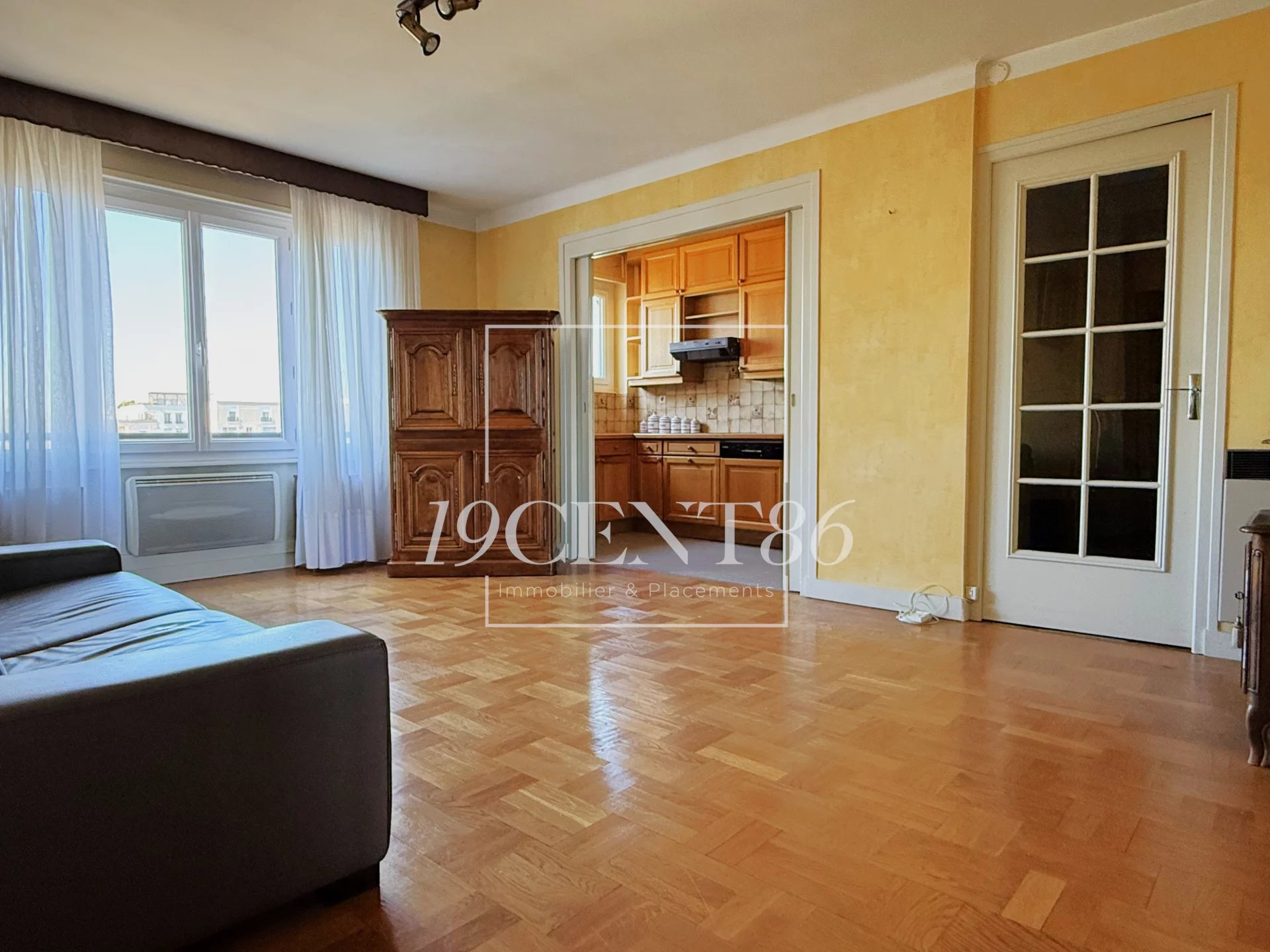 Agence immobilière de 