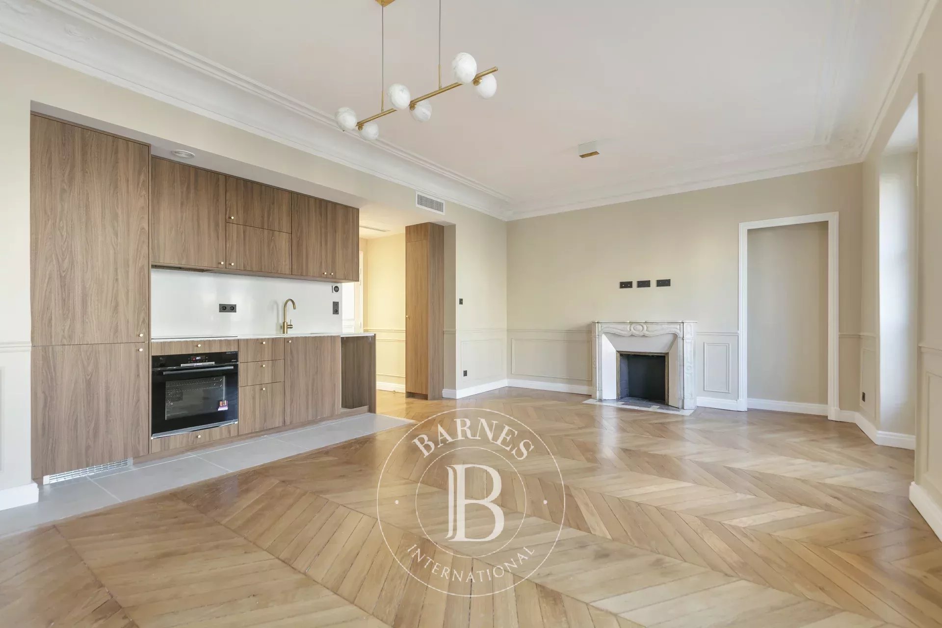 Apartment Paris 75008  -  ref 86727265 (picture 2)