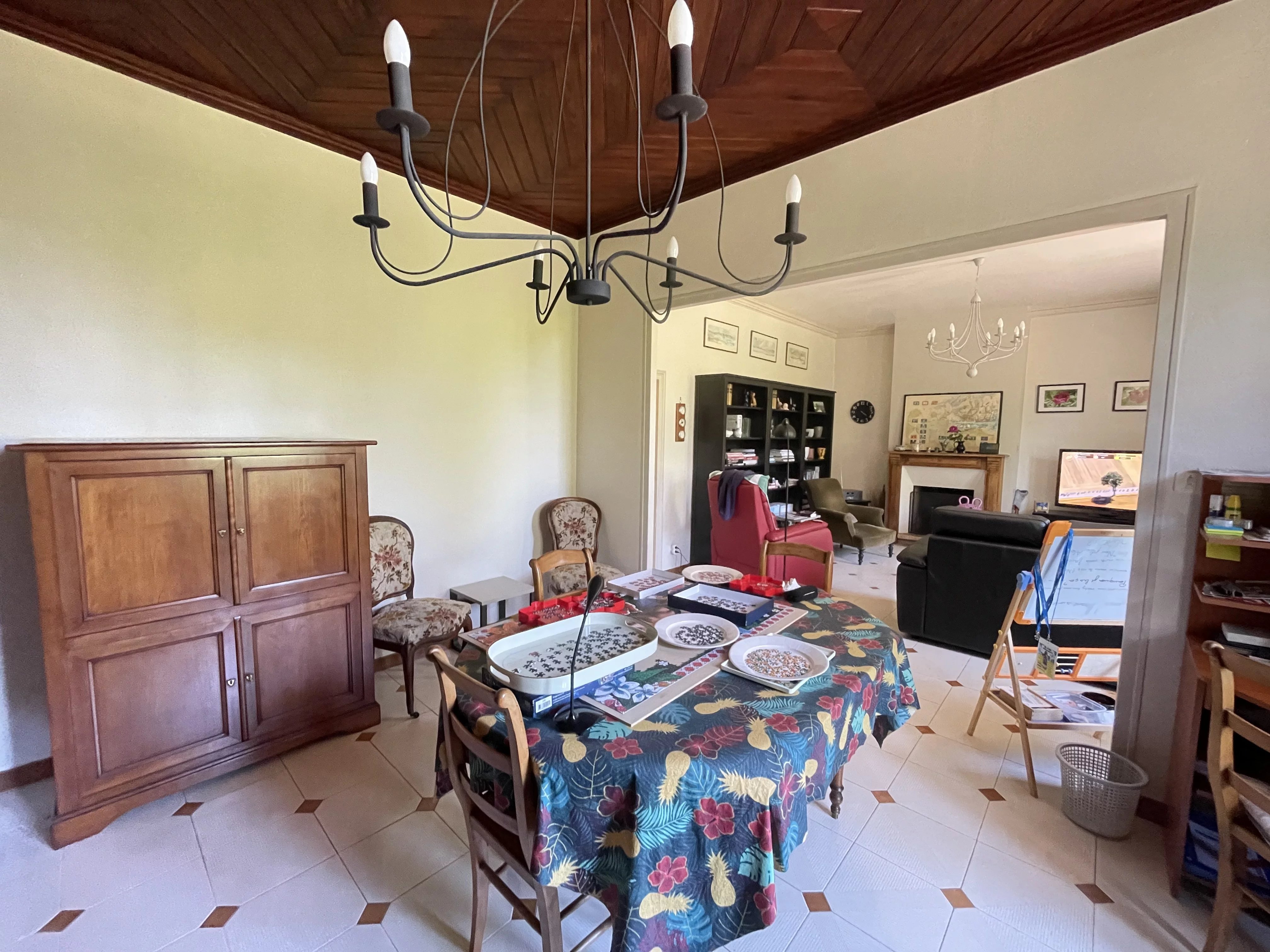 Maison de maître indépendante avec vaste jardin à Plouër-sur-Rance