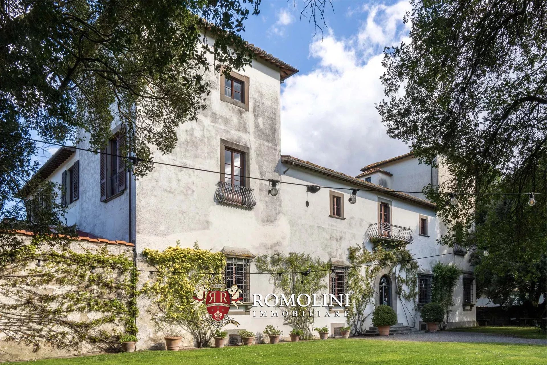 27 Bedroom Vineyard's Image 25