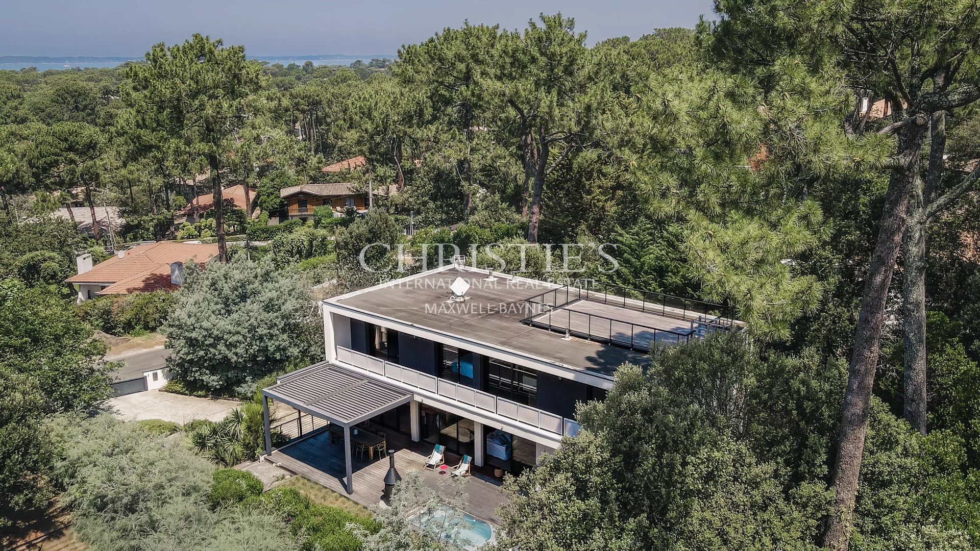 4 Bedroom Villa/Townhouse's Image 3