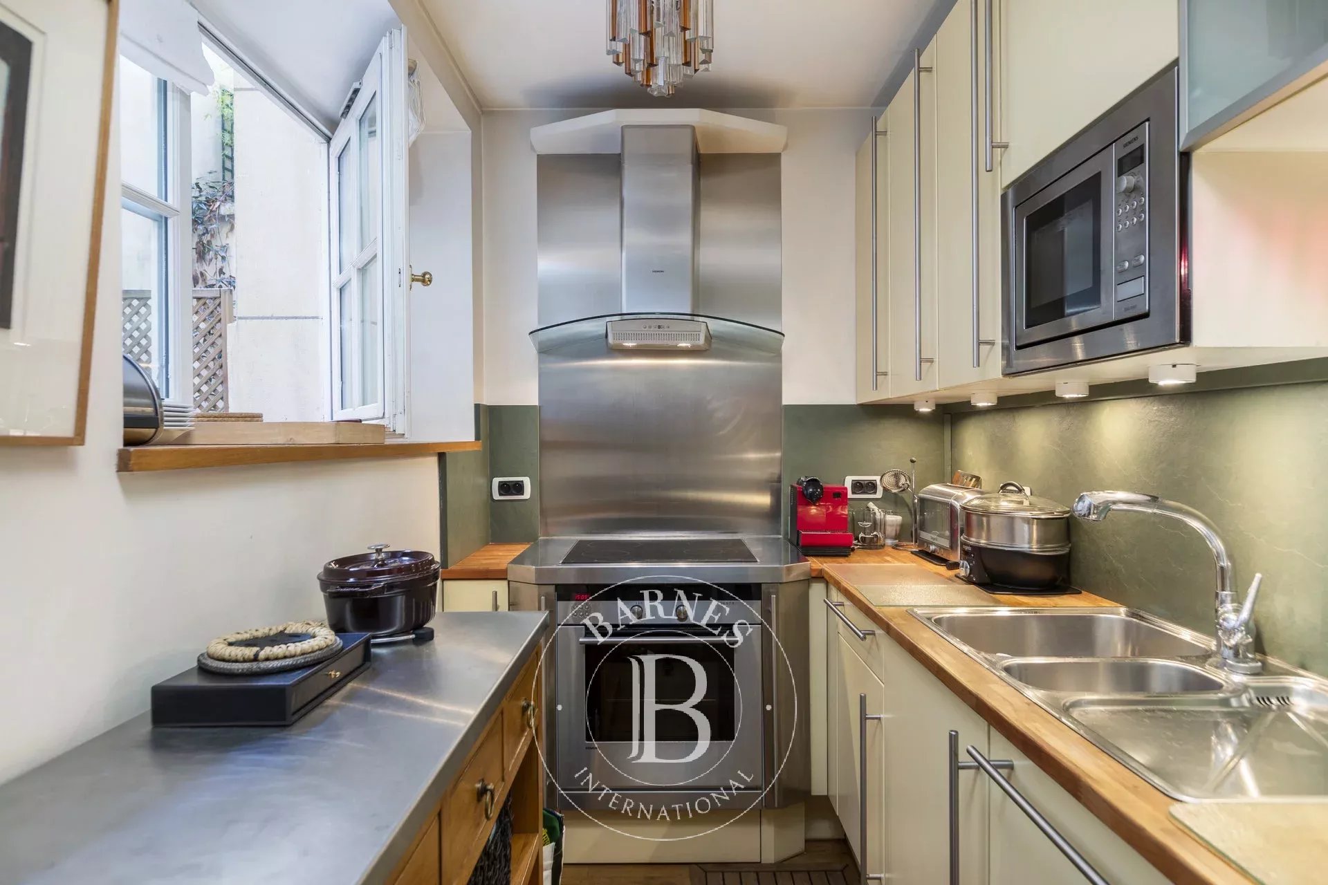 Daire Paris 8ème - picture 8