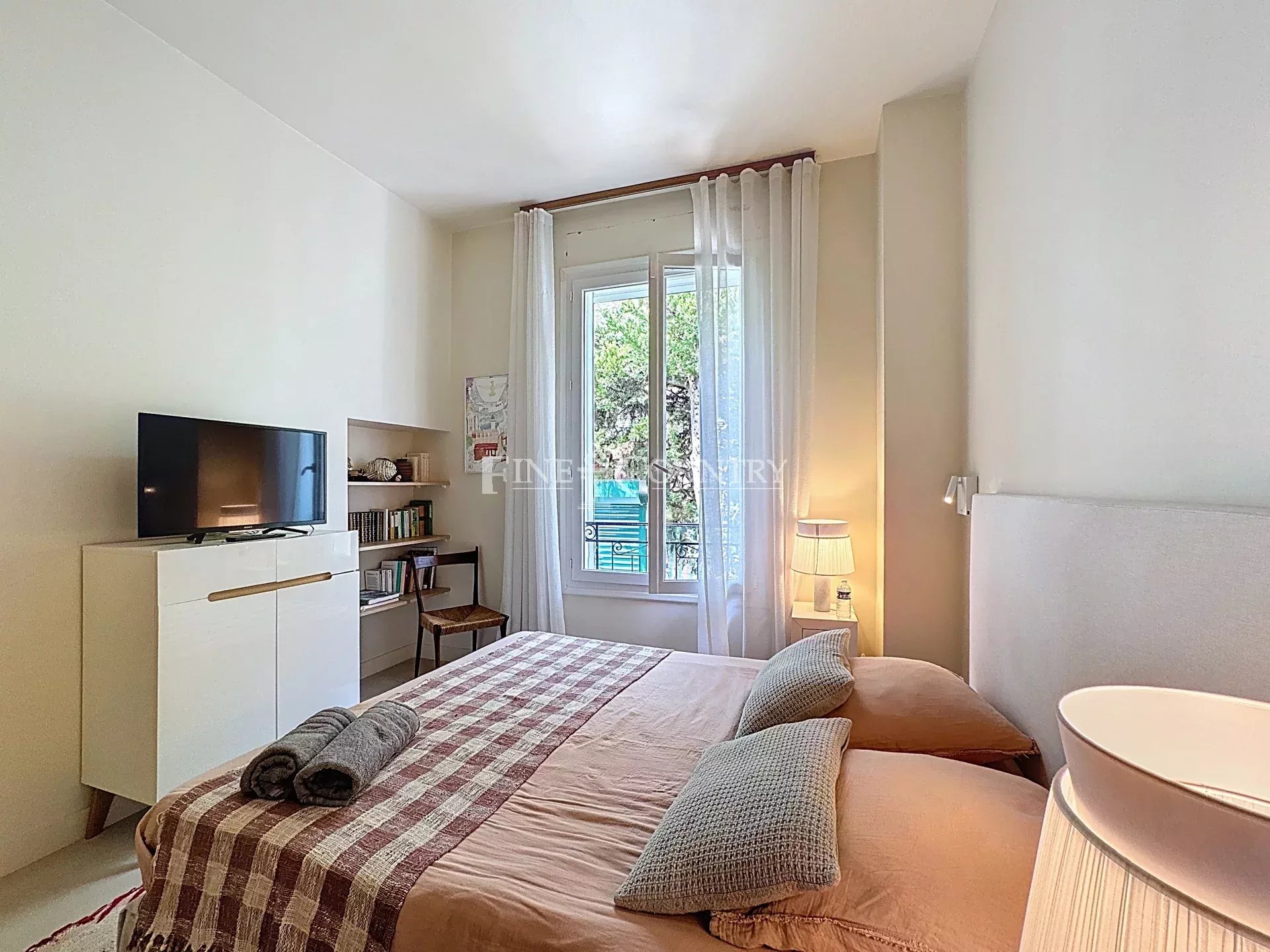 Photo of Villa For Sale in Cannes