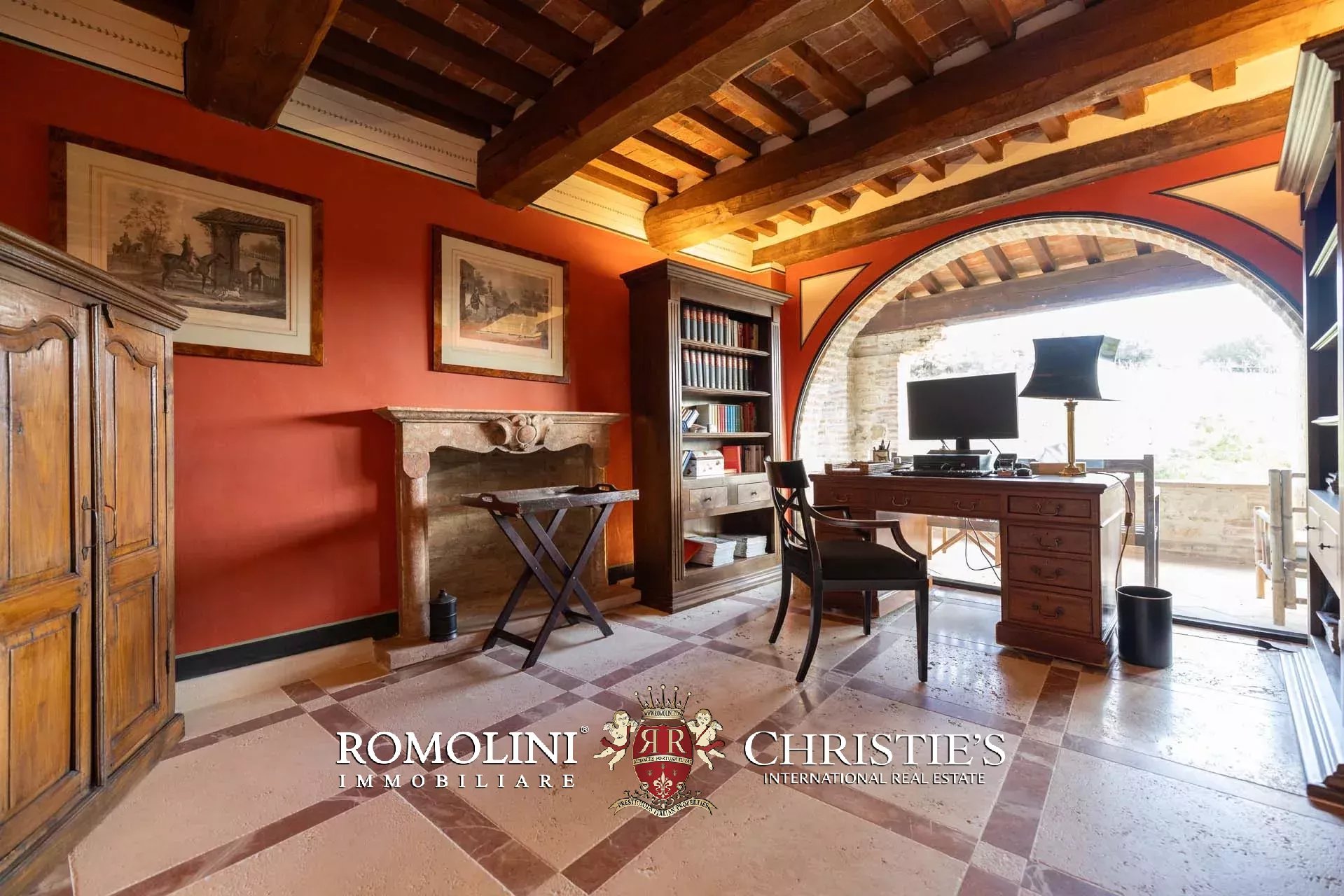 10 Bedroom Villa/Townhouse's Image 68