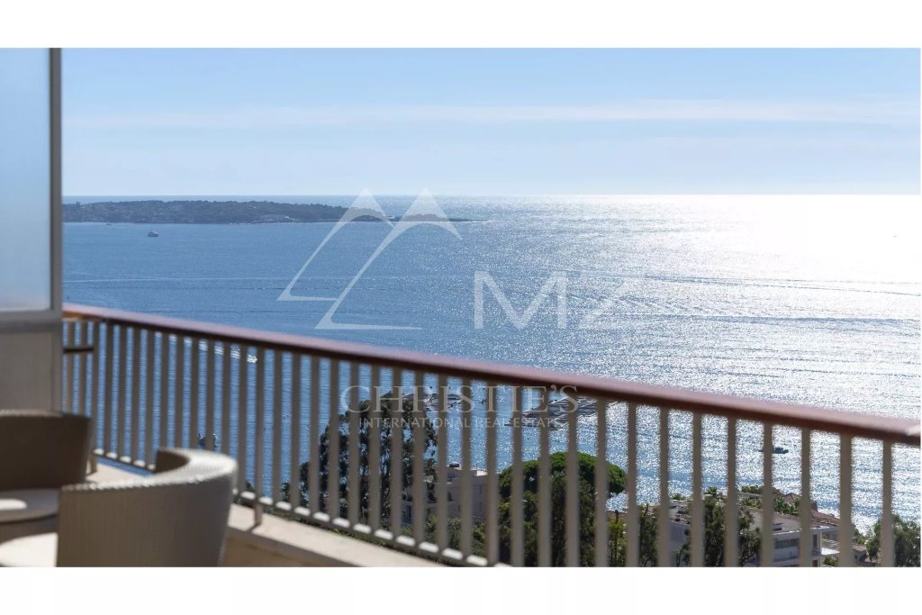 Apartment for sale in Cannes — Apartment d'exception in the residence de standing