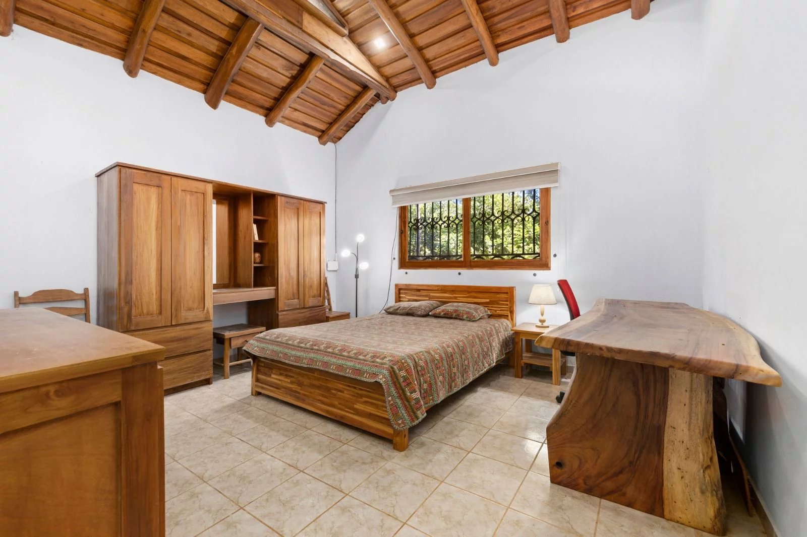 Sale Hotel Veintisiete de Abril