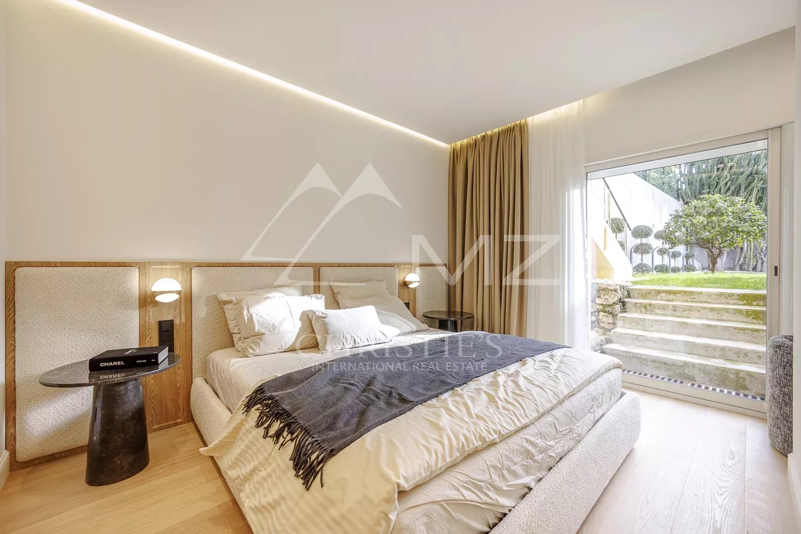 2 Bedroom Apartment/Flat's Image 4