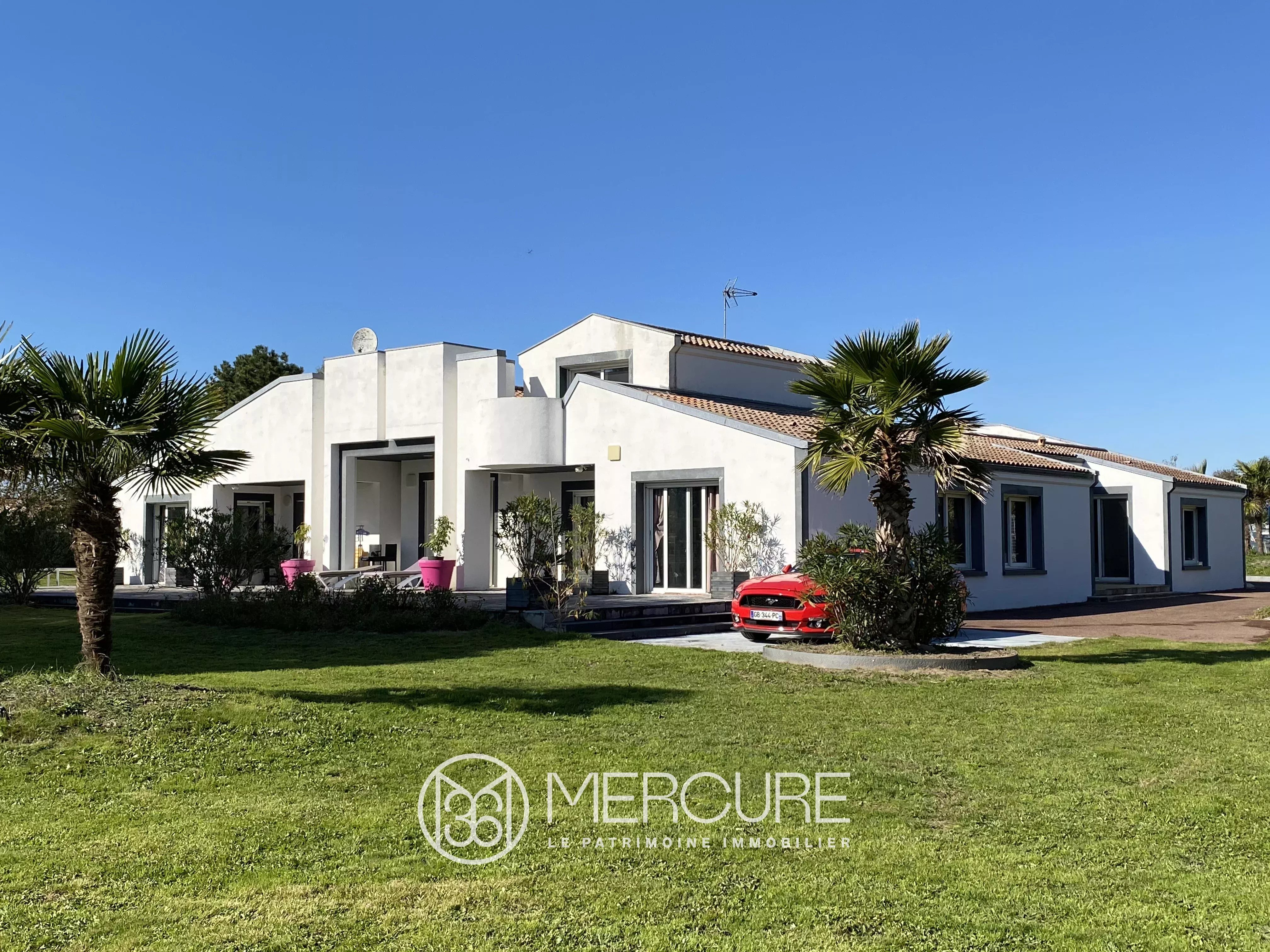 VENDEE – SAINT REVEREND – MAISON D’ARCHITECTE - 2324VE