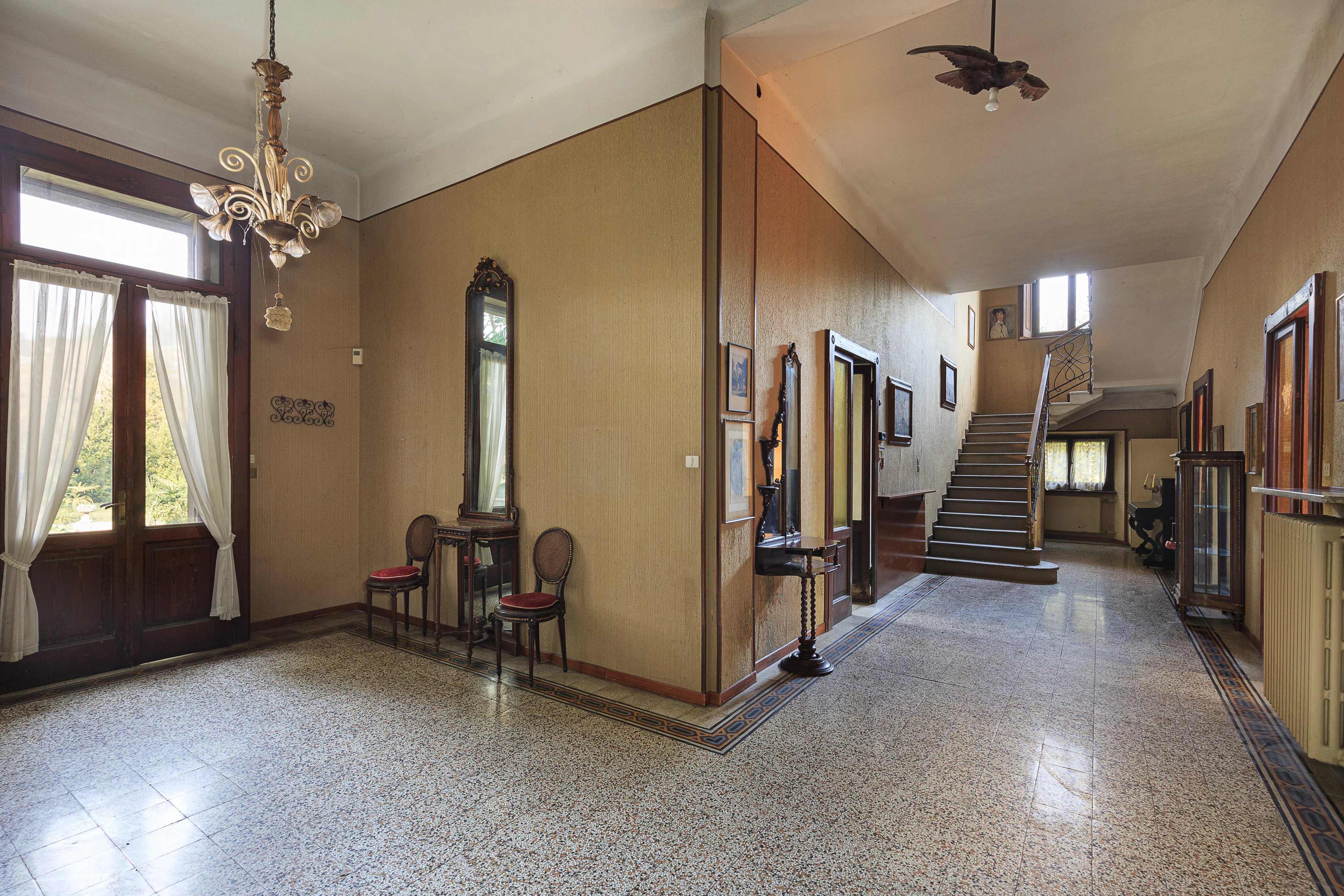 Exclusive Villa historique entourée d’un jardin privé luxuriant - picture 35 title=