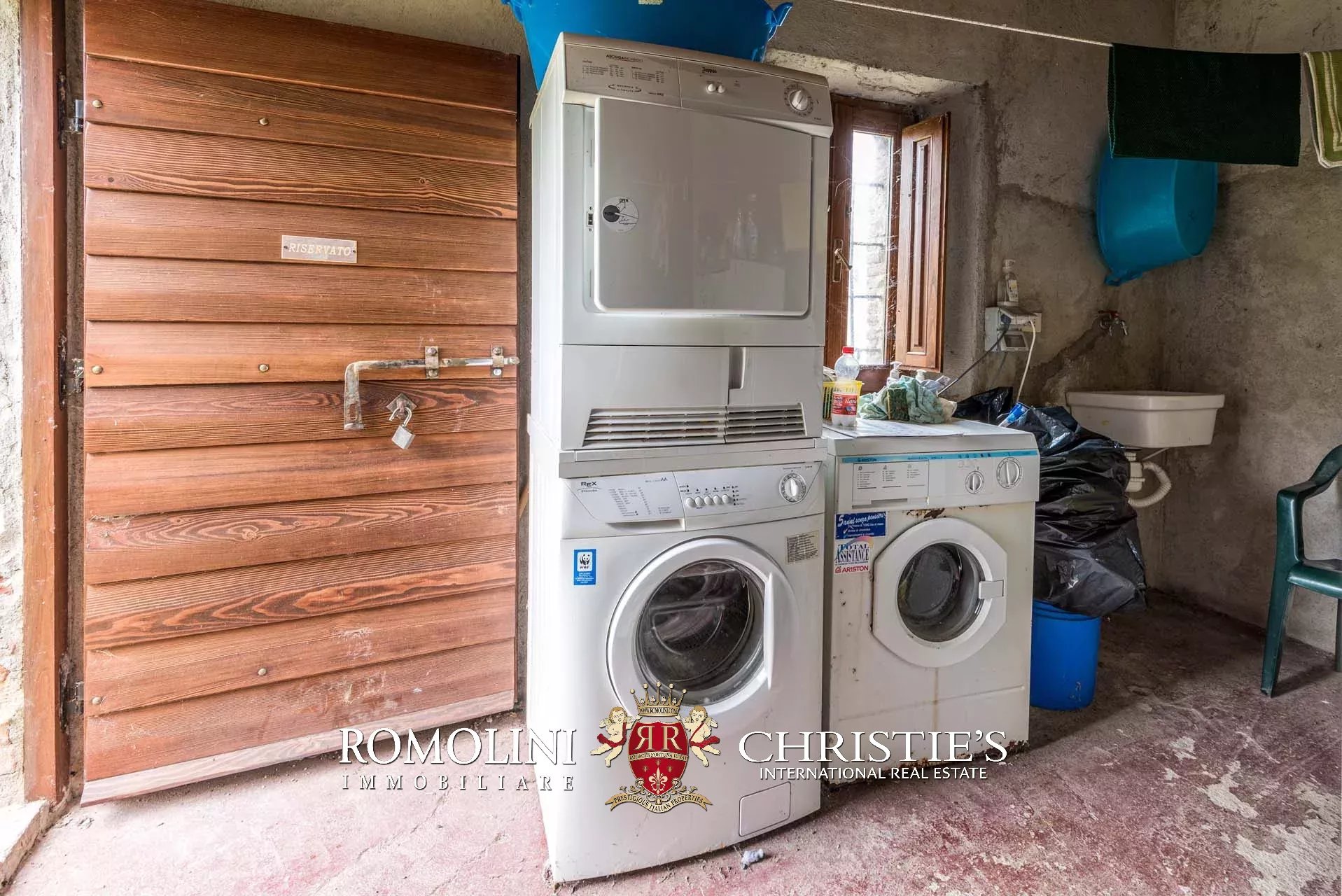 18 Bedroom Villa/Townhouse's Image 71