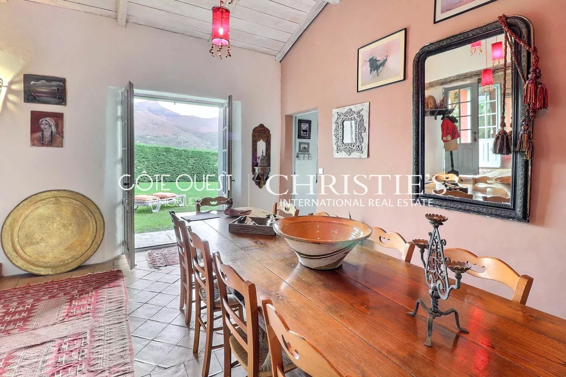 4 Bedroom Villa/Townhouse's Image 7