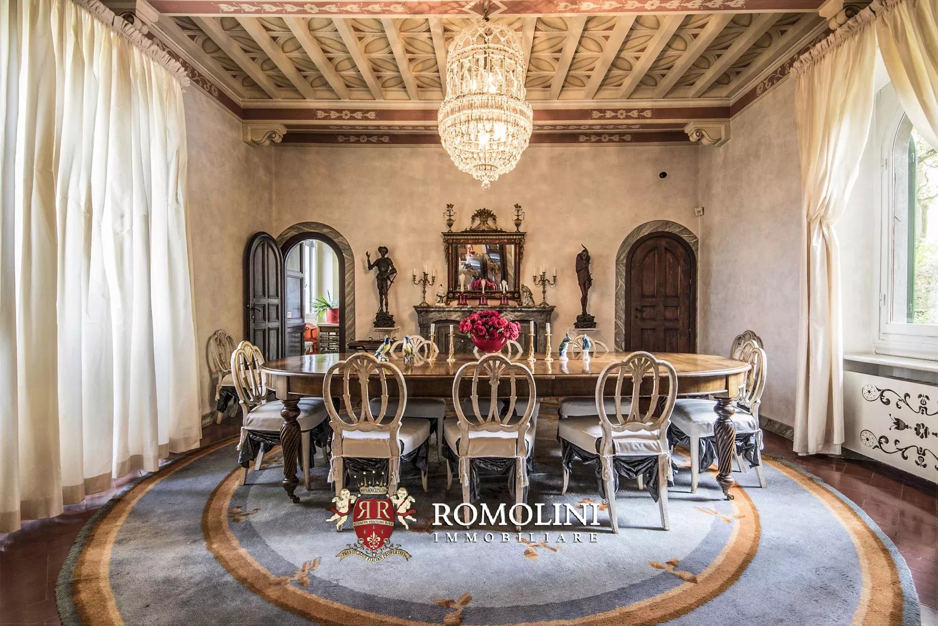 8 Bedroom Villa/Townhouse's Image 27