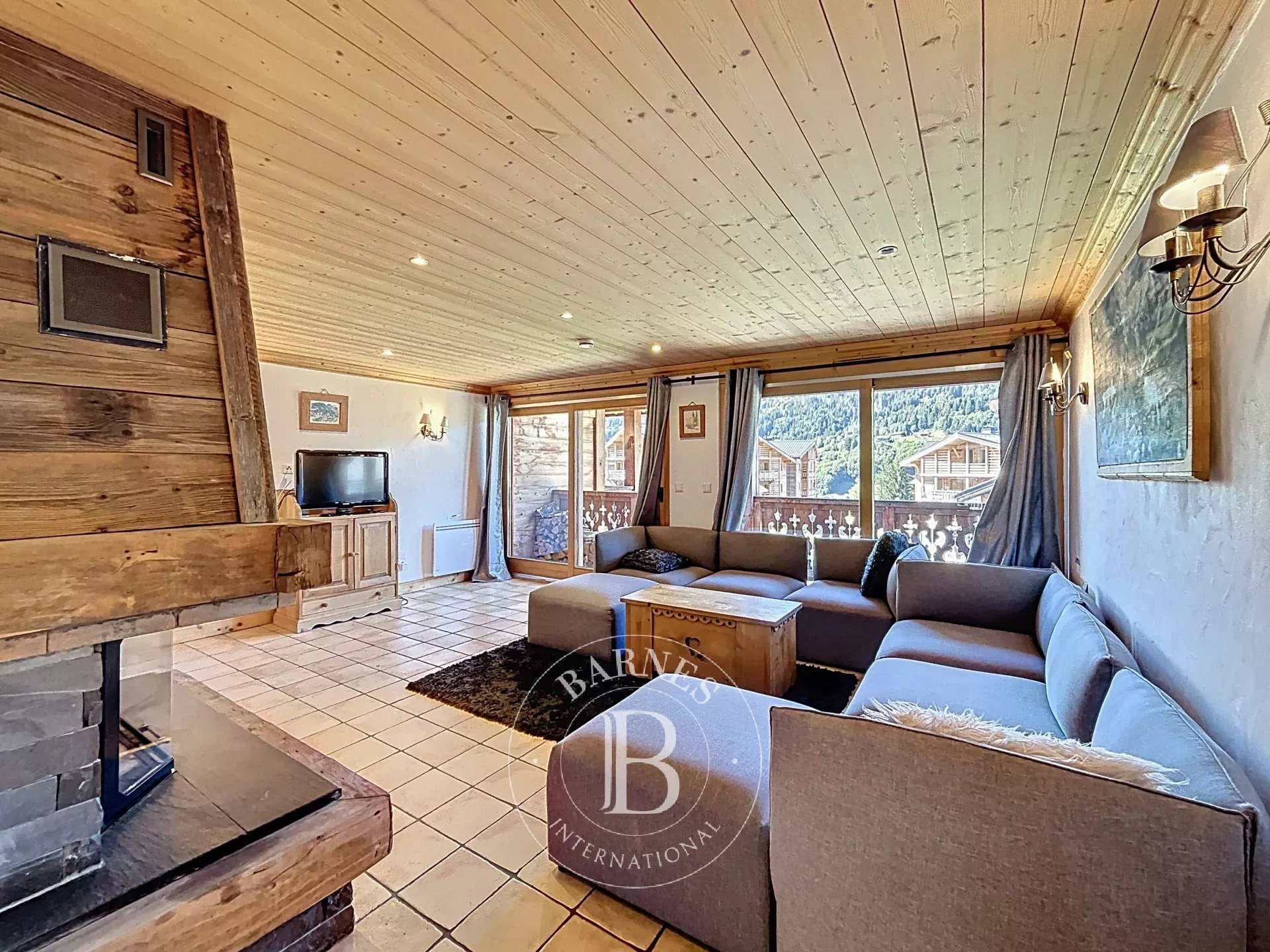 Photo of Les Gets – Ski-in/Ski-out property with 3 units