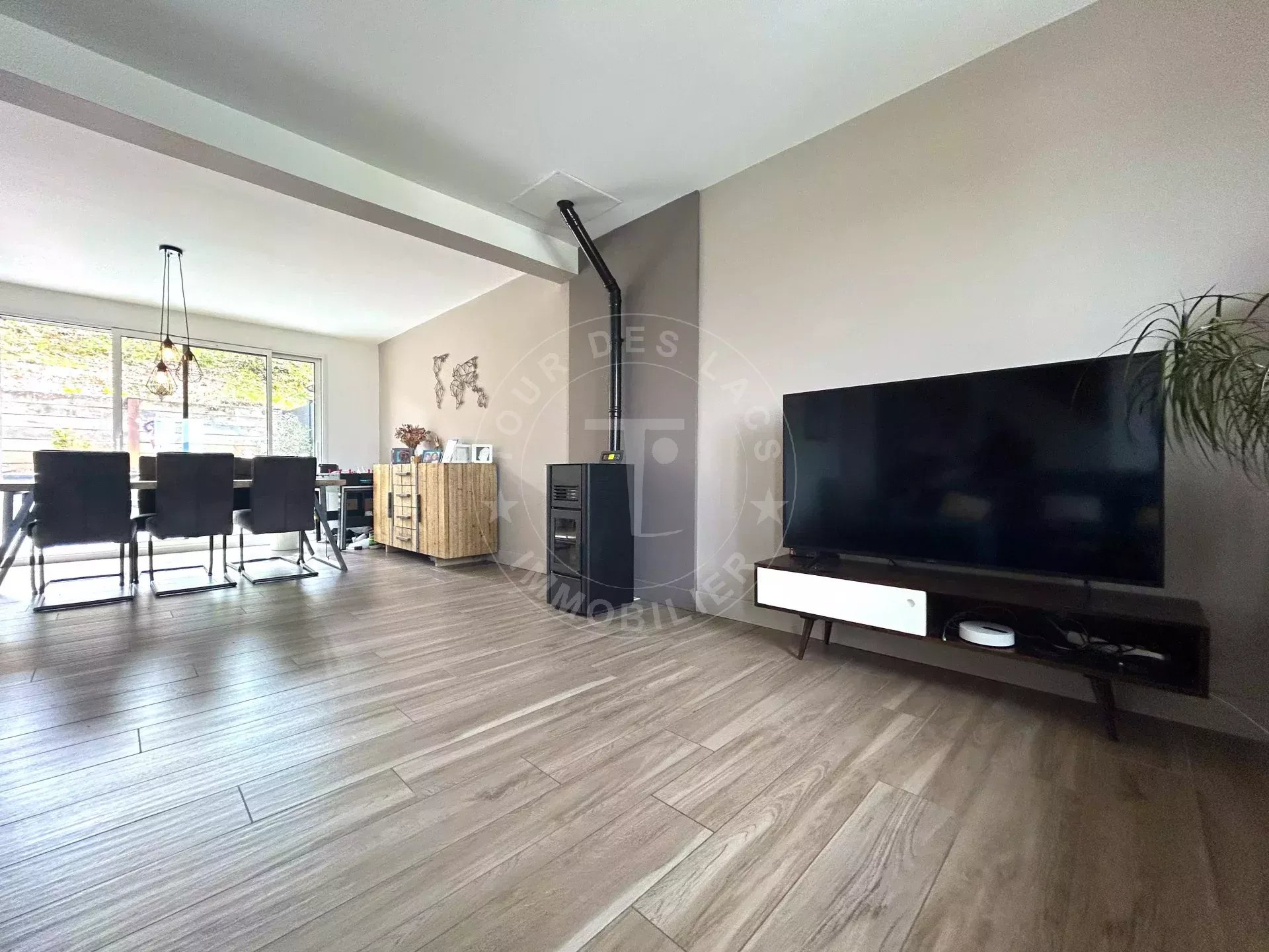 For sale House in Poisy