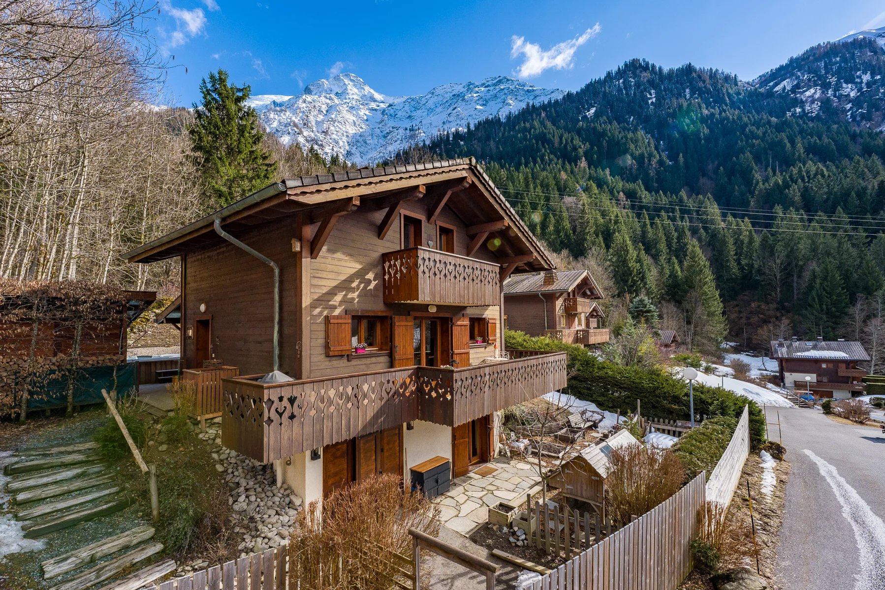 LES HOUCHES - Newly renovated 3-bedroom chalet Accommodation in Chamonix