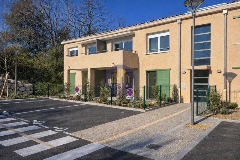 Agence immobilière de L&la International