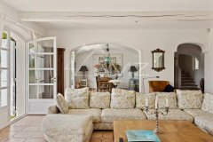 Charming Property Near Cabris – A Provençal Dream — photo 2 of 4