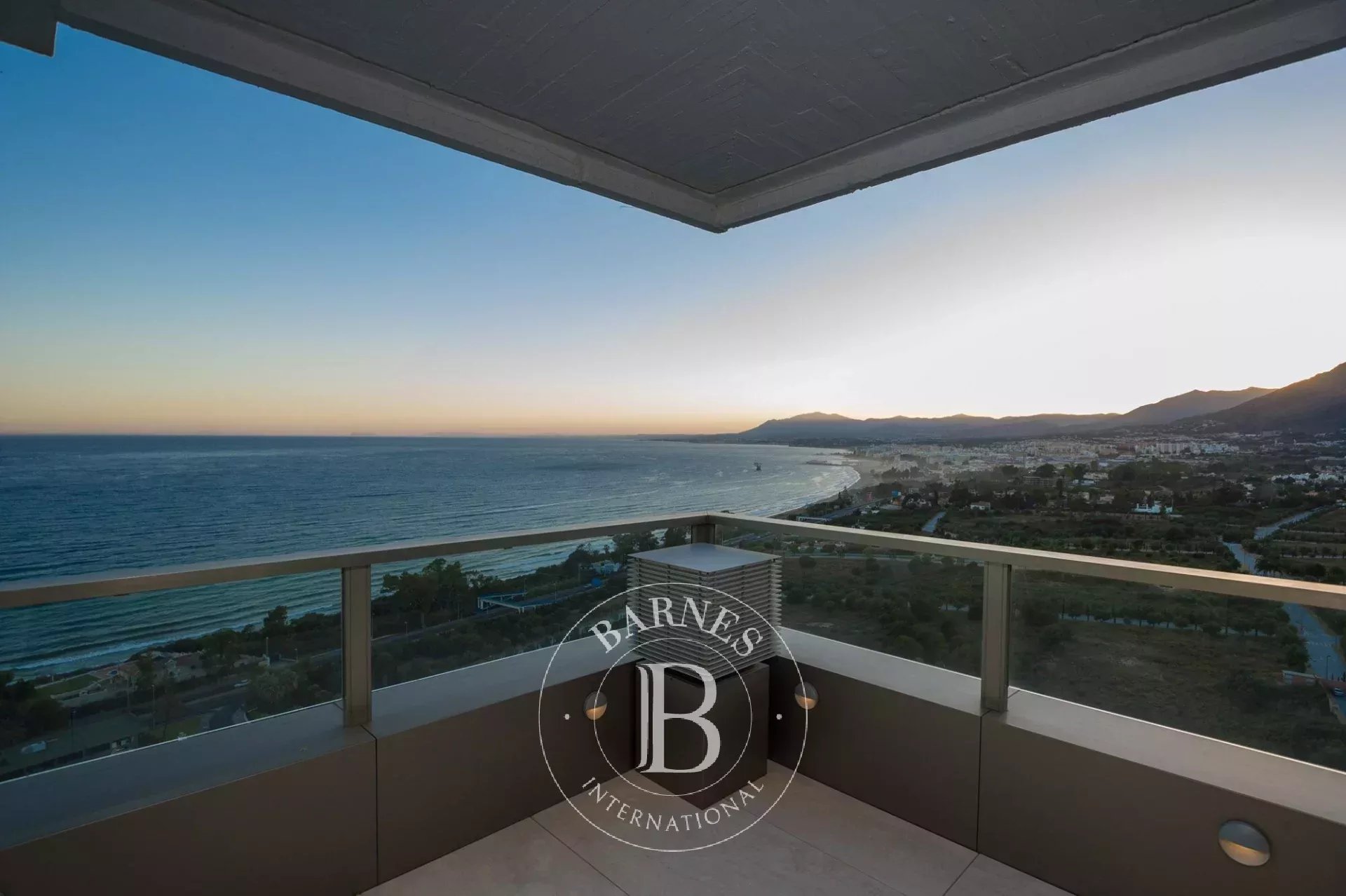 Superb Penthouse Apartment with unlimited sea views