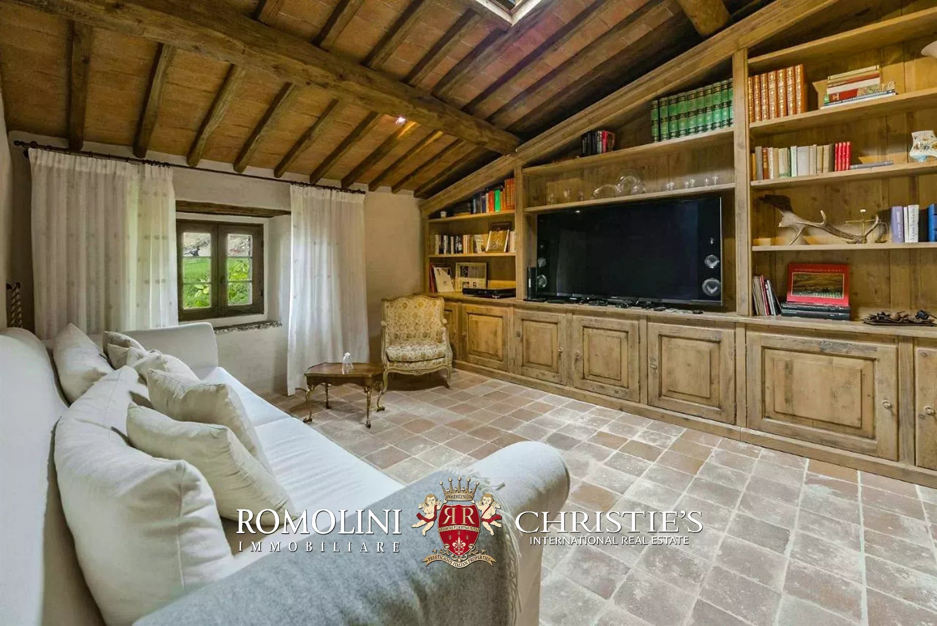 4 Bedroom Villa/Townhouse's Image 14