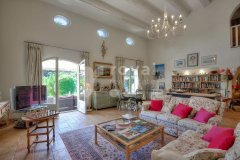 Luxury Family Villa in Châteauneuf-de-Grasse | Provençal Estate — photo 7 of 7