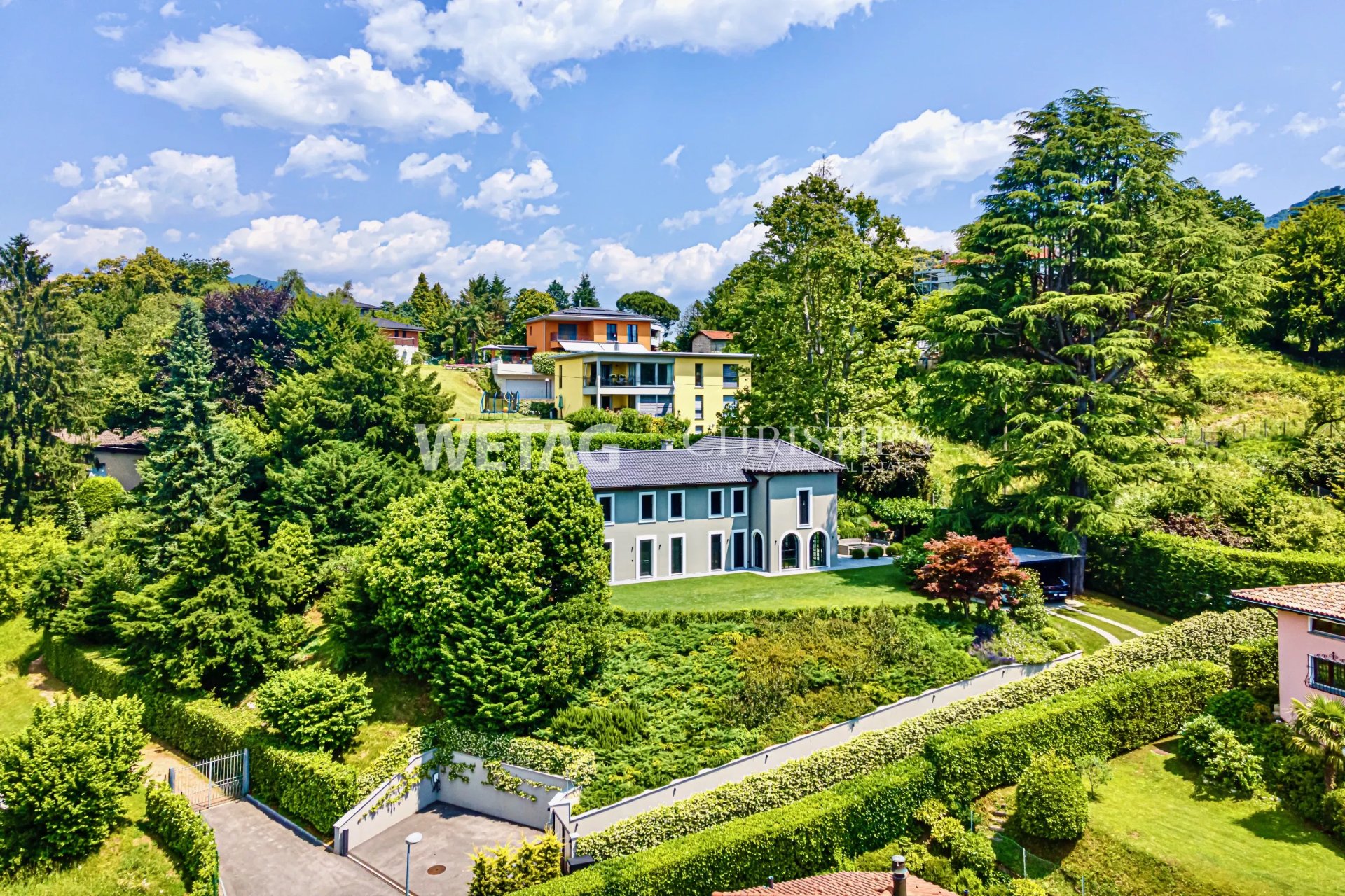 4 Bedroom Villa/Townhouse's Image 9