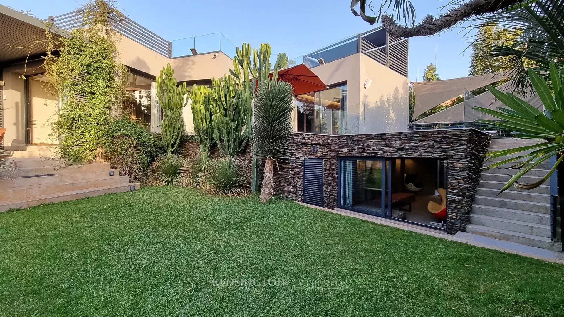 4 Bedroom Villa/Townhouse's Image 10