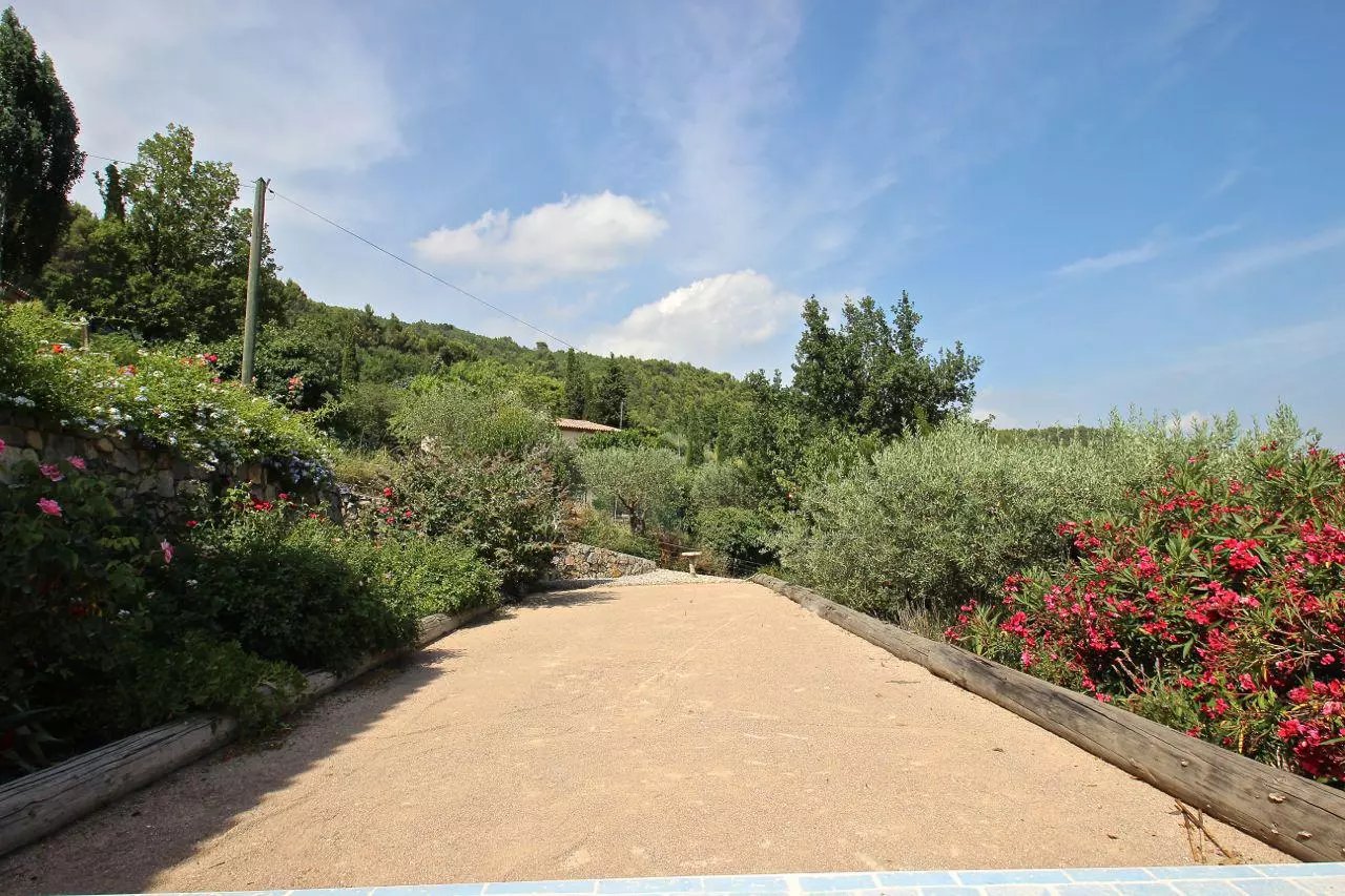 Villa with panoramic views - Seillans